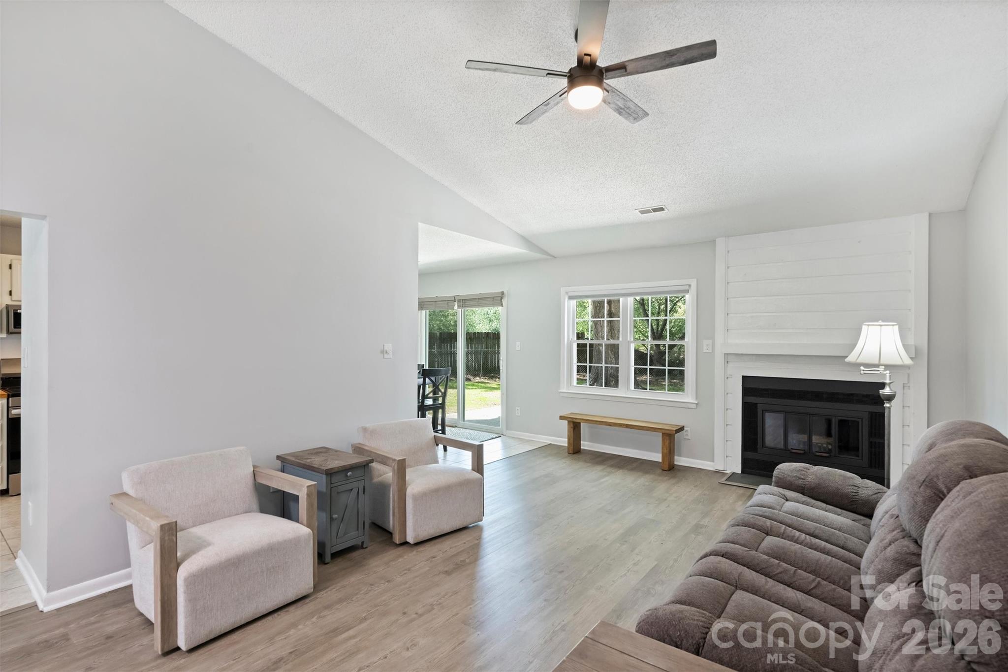 6422 Pineburr Road — Charlotte