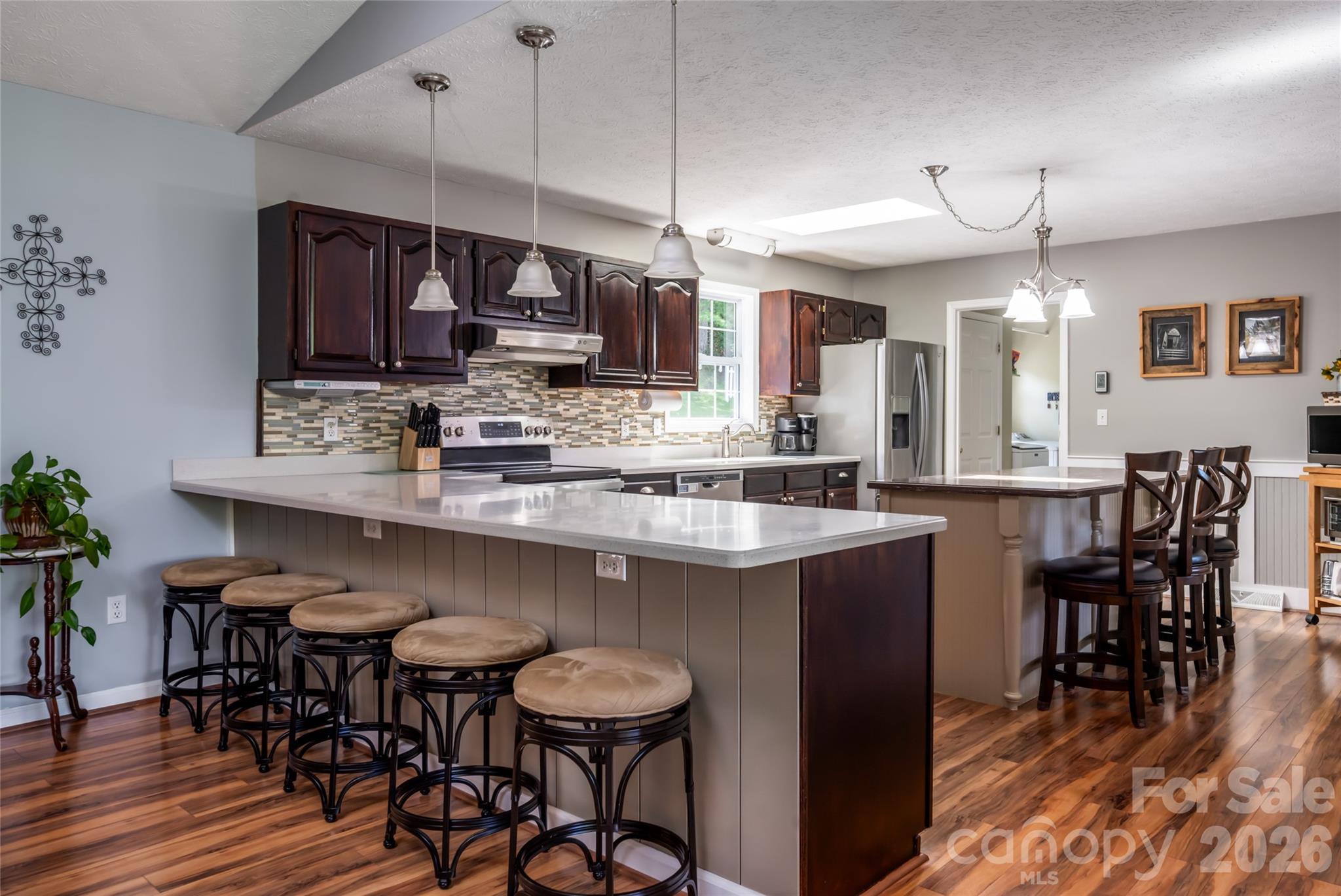 40 Meadow Drive — Horse Shoe
