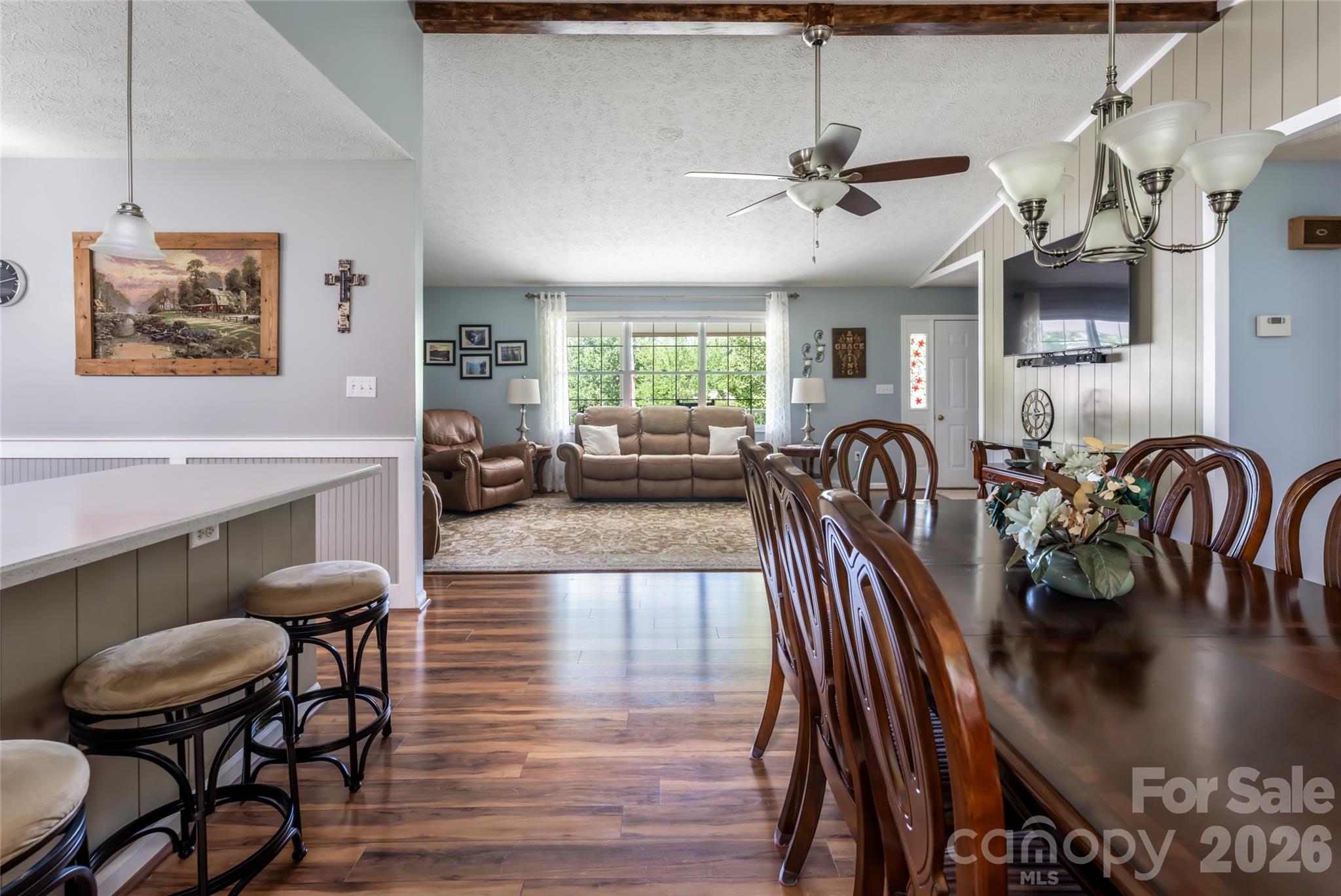 40 Meadow Drive — Horse Shoe