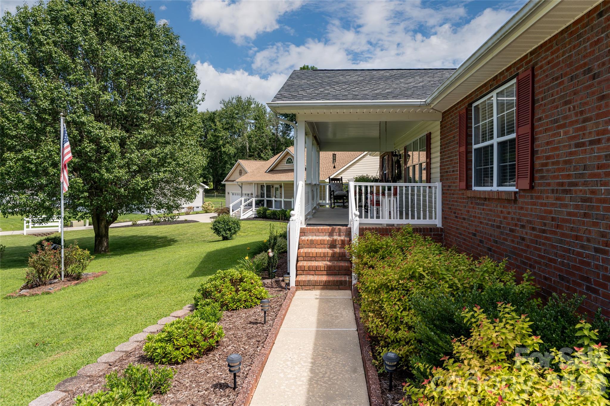 40 Meadow Drive — Horse Shoe