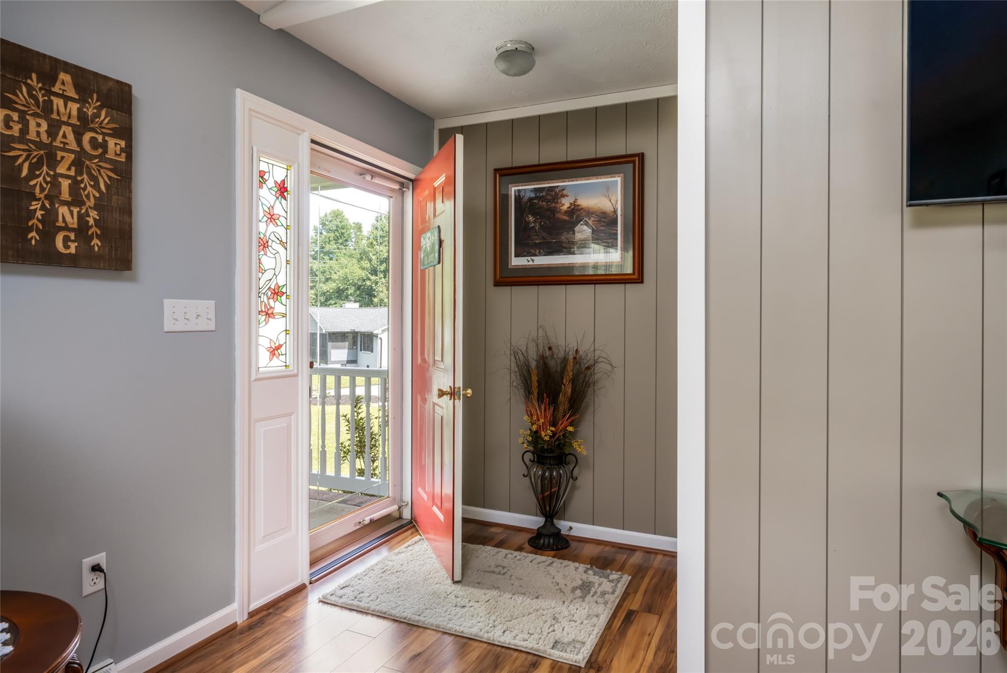 40 Meadow Drive — Horse Shoe