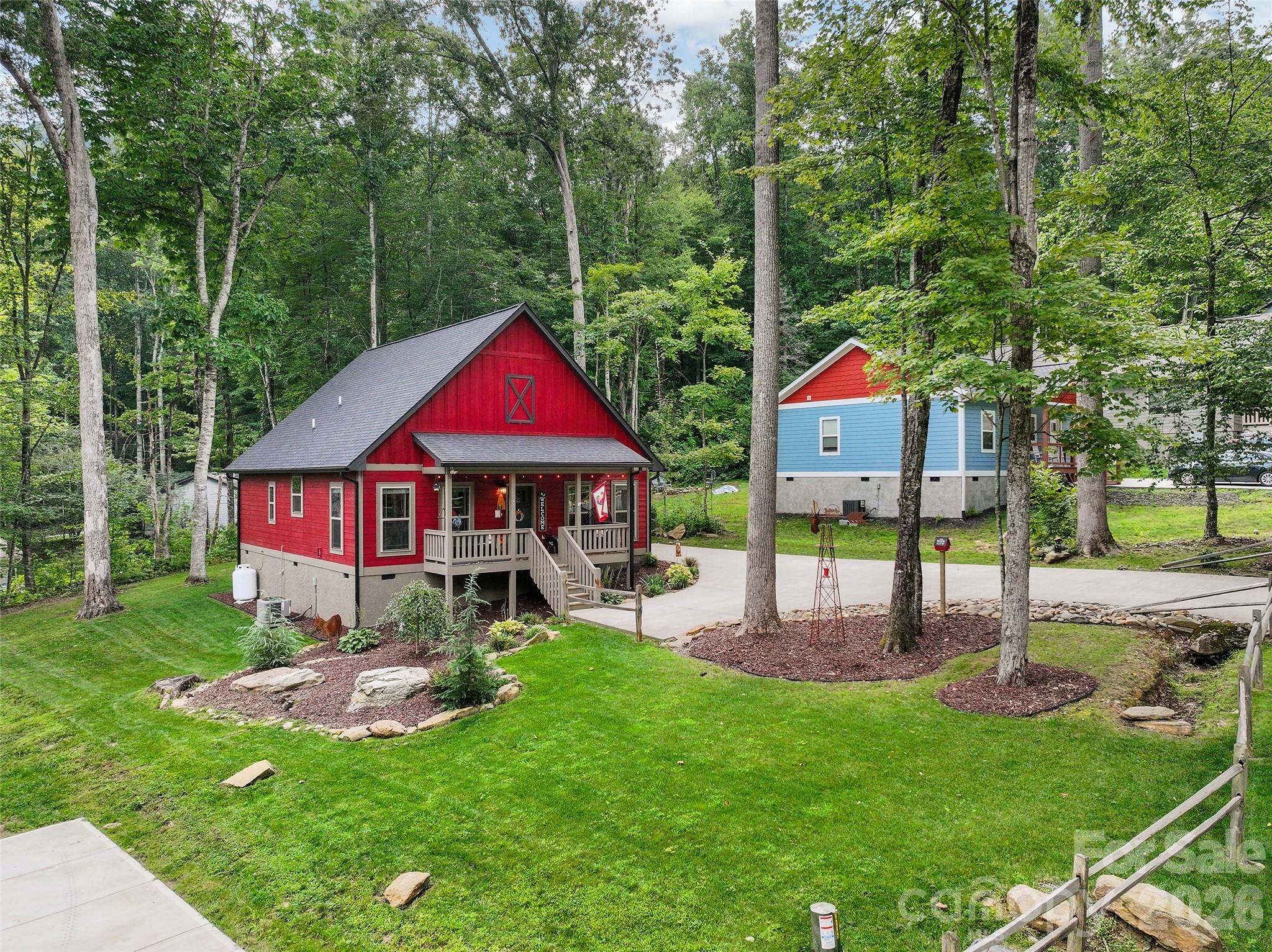 545 Twinbrook Lane — Maggie Valley