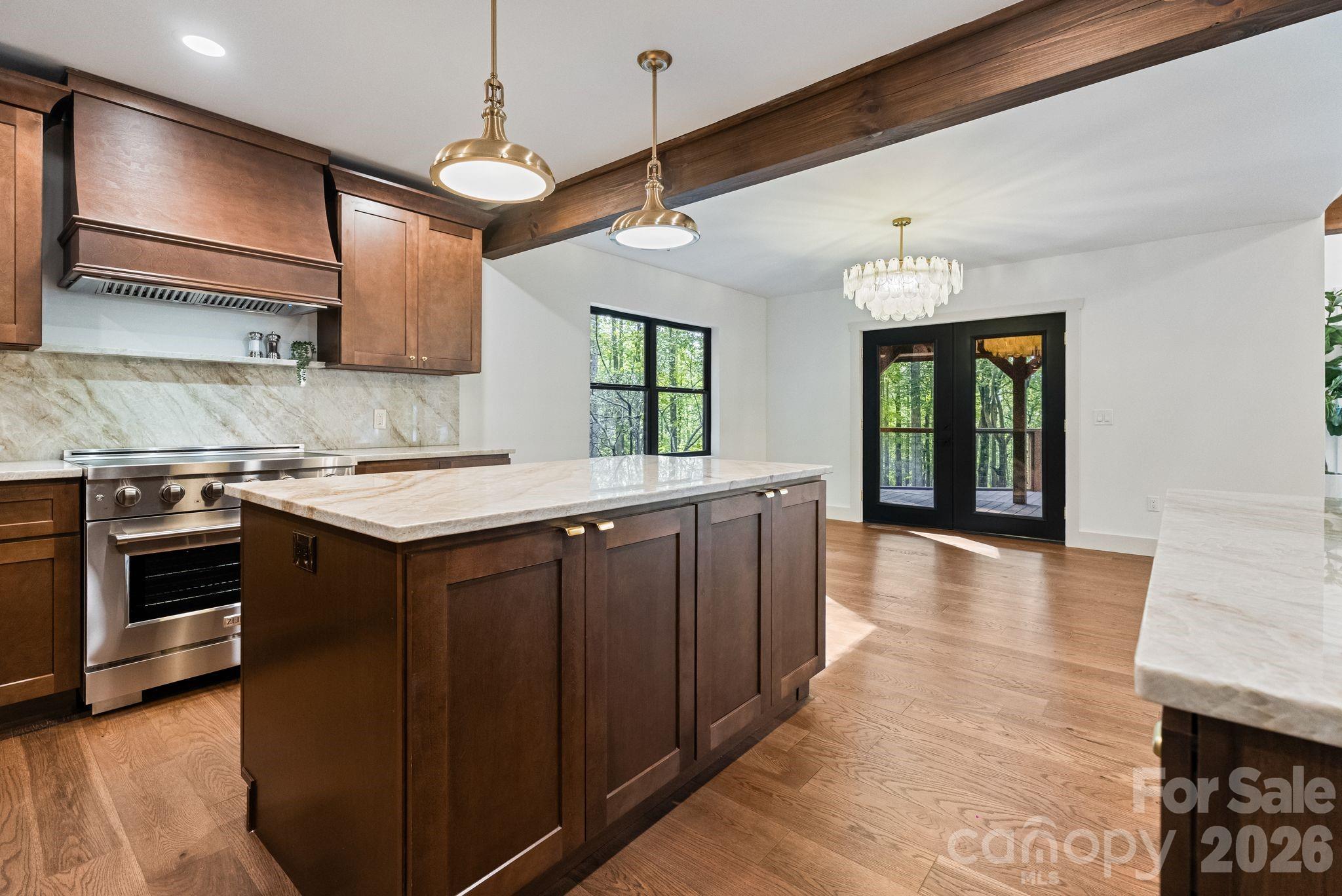 40 Boulder Lane — Hendersonville