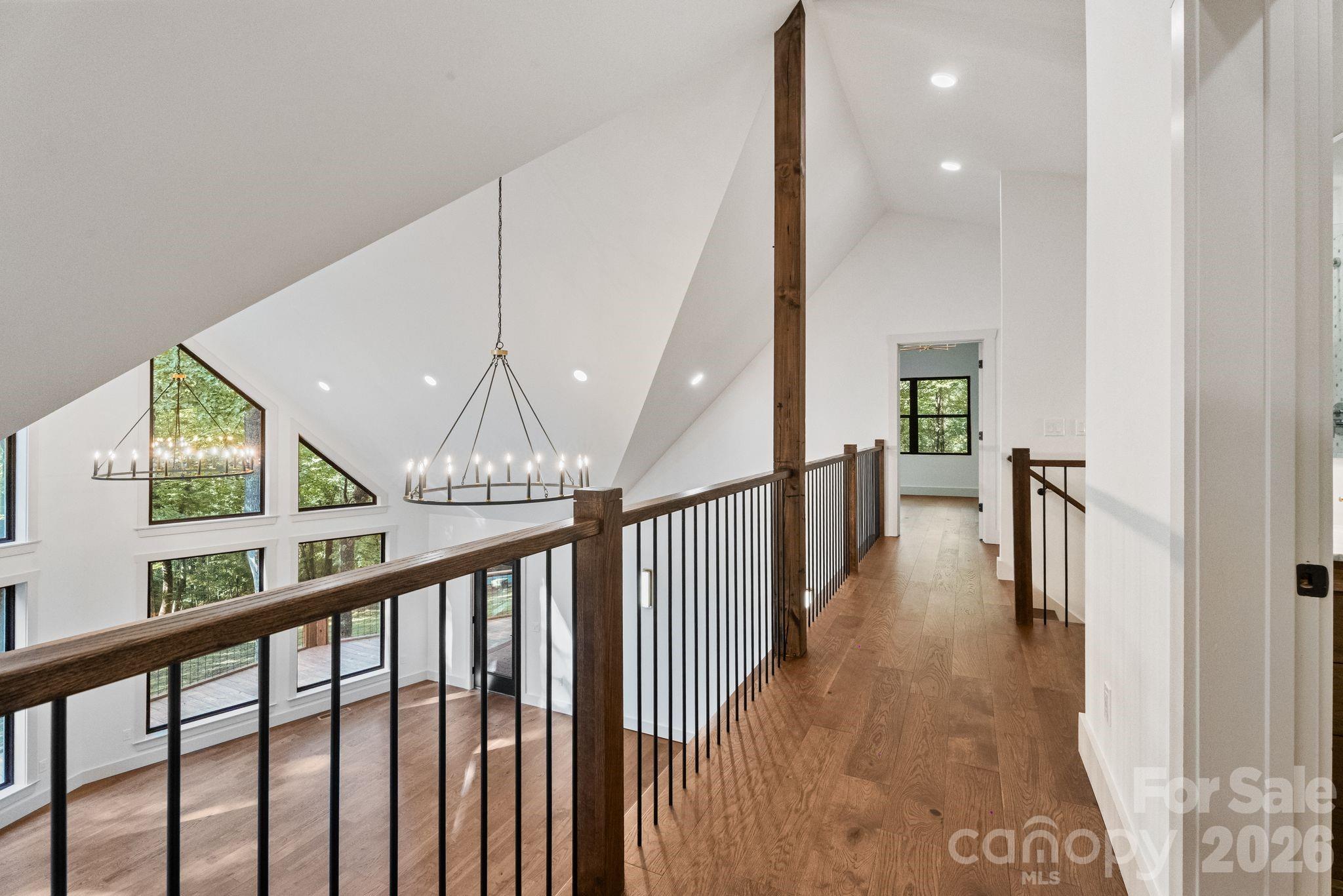 40 Boulder Lane — Hendersonville