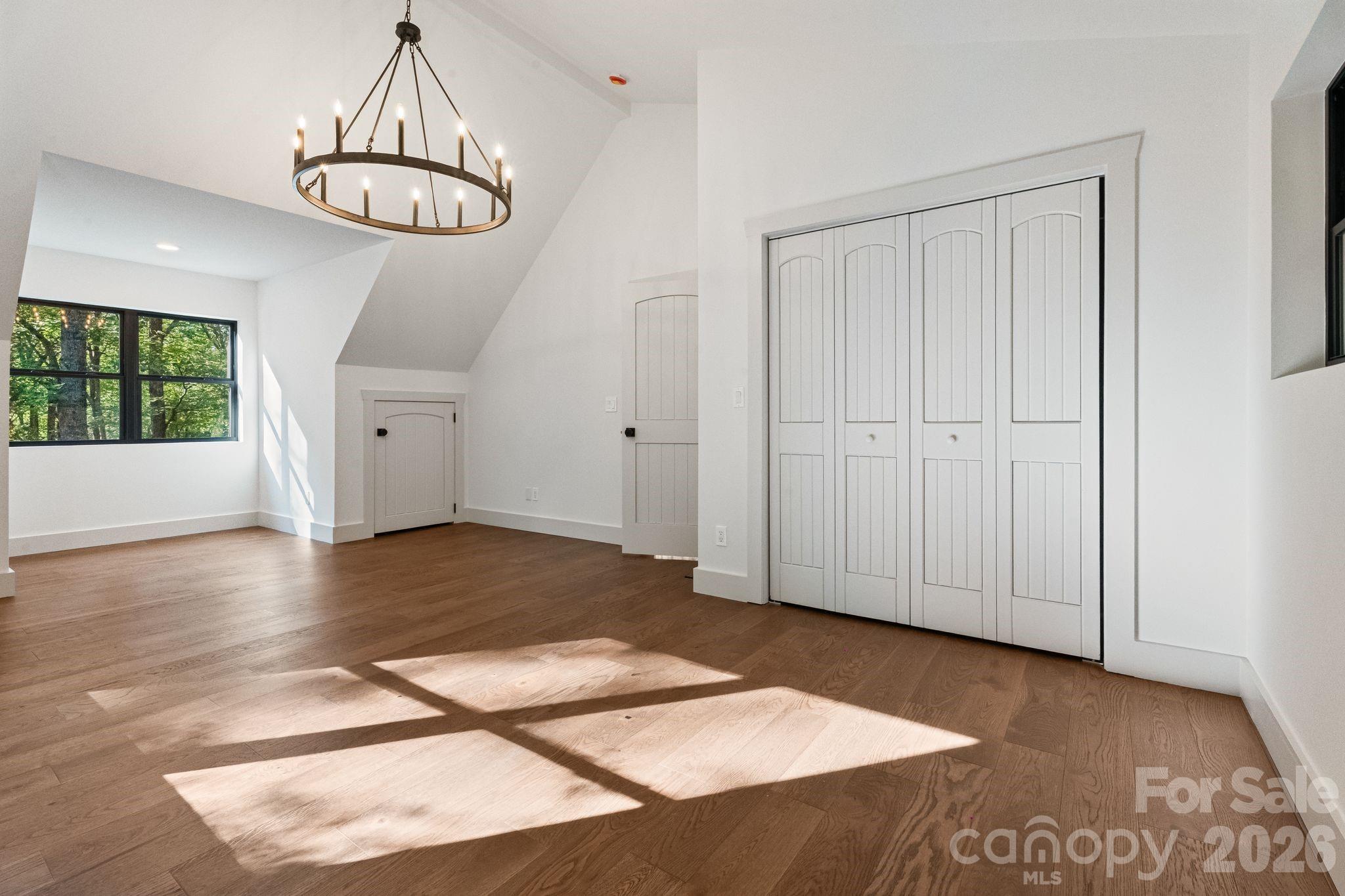 40 Boulder Lane — Hendersonville