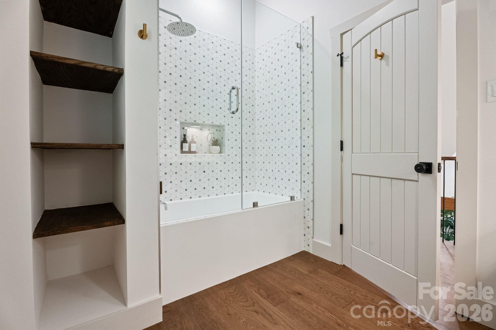 40 Boulder Lane — Hendersonville