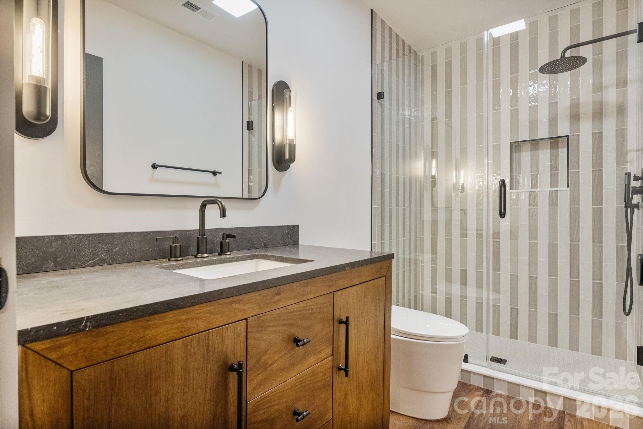 40 Boulder Lane — Hendersonville