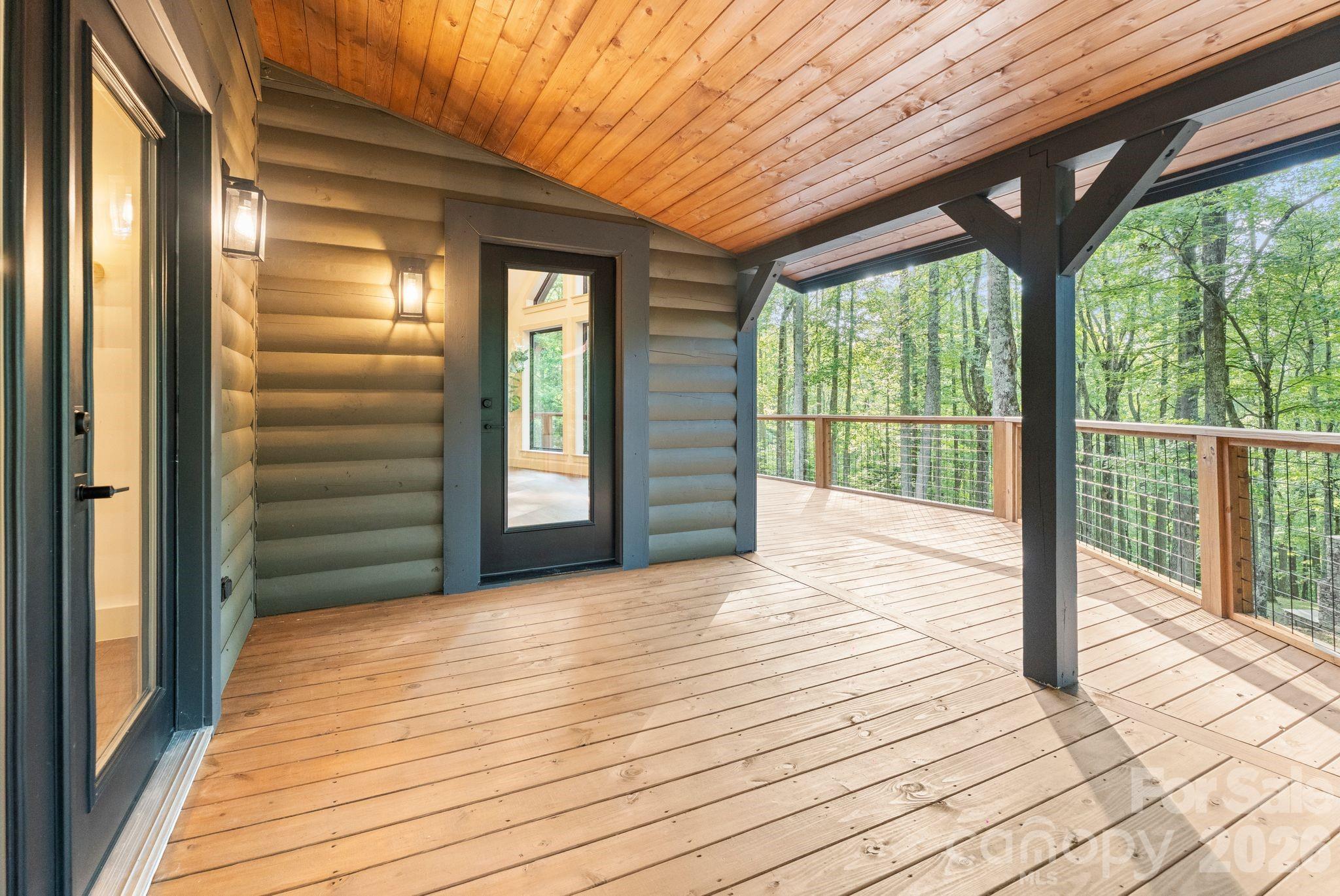 40 Boulder Lane — Hendersonville