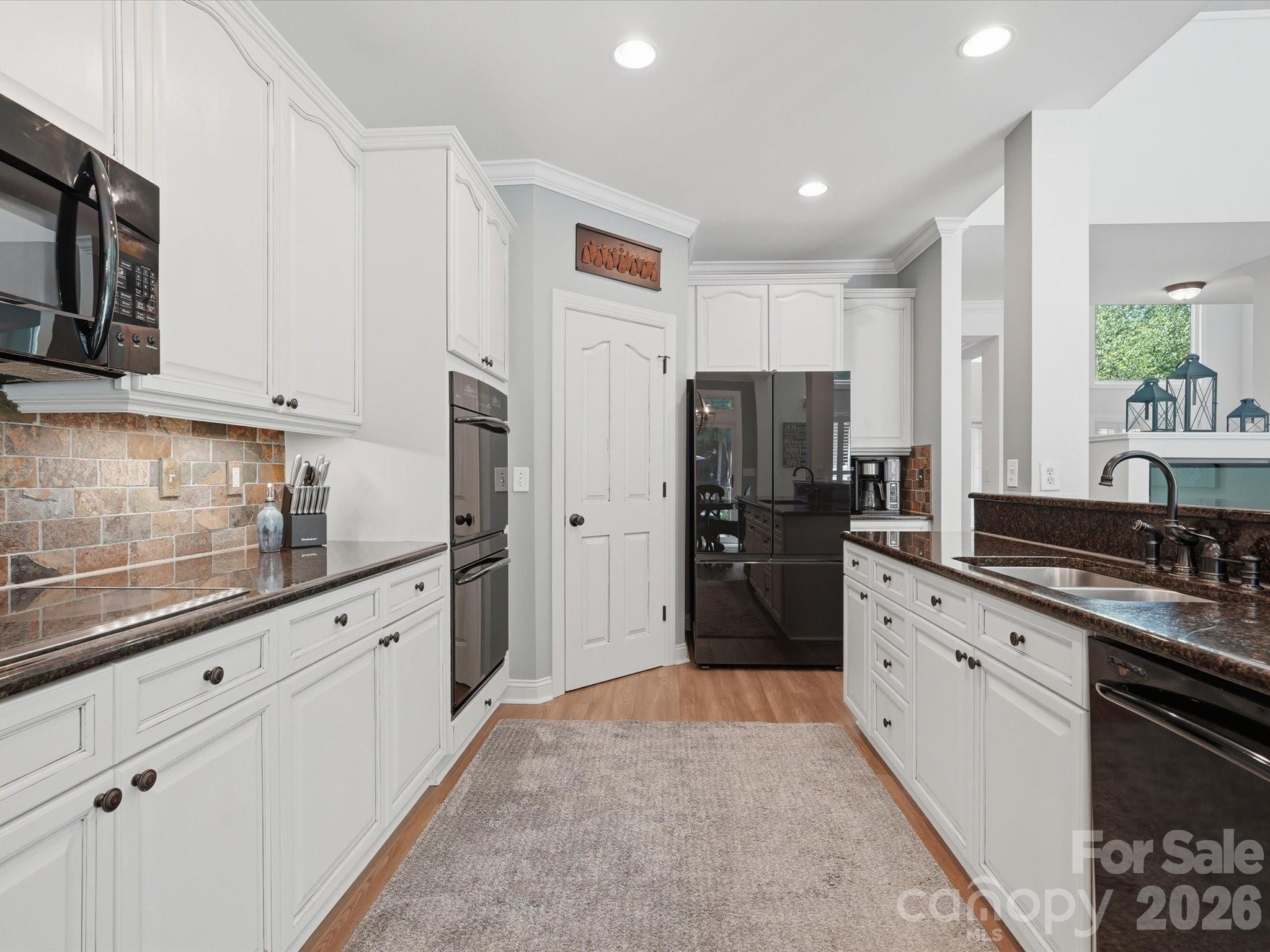 3427 Twelve Oaks Place — Charlotte