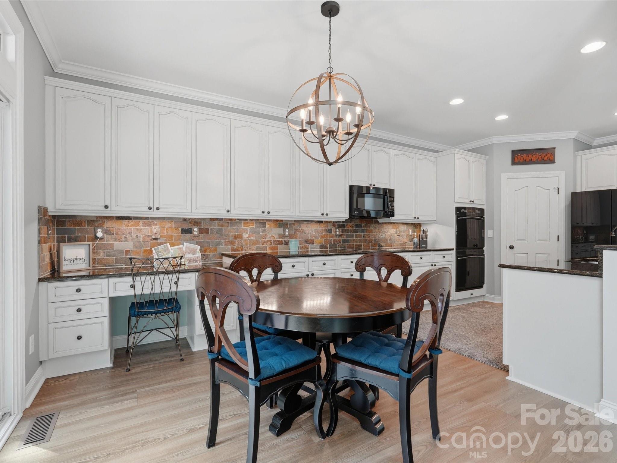 3427 Twelve Oaks Place — Charlotte