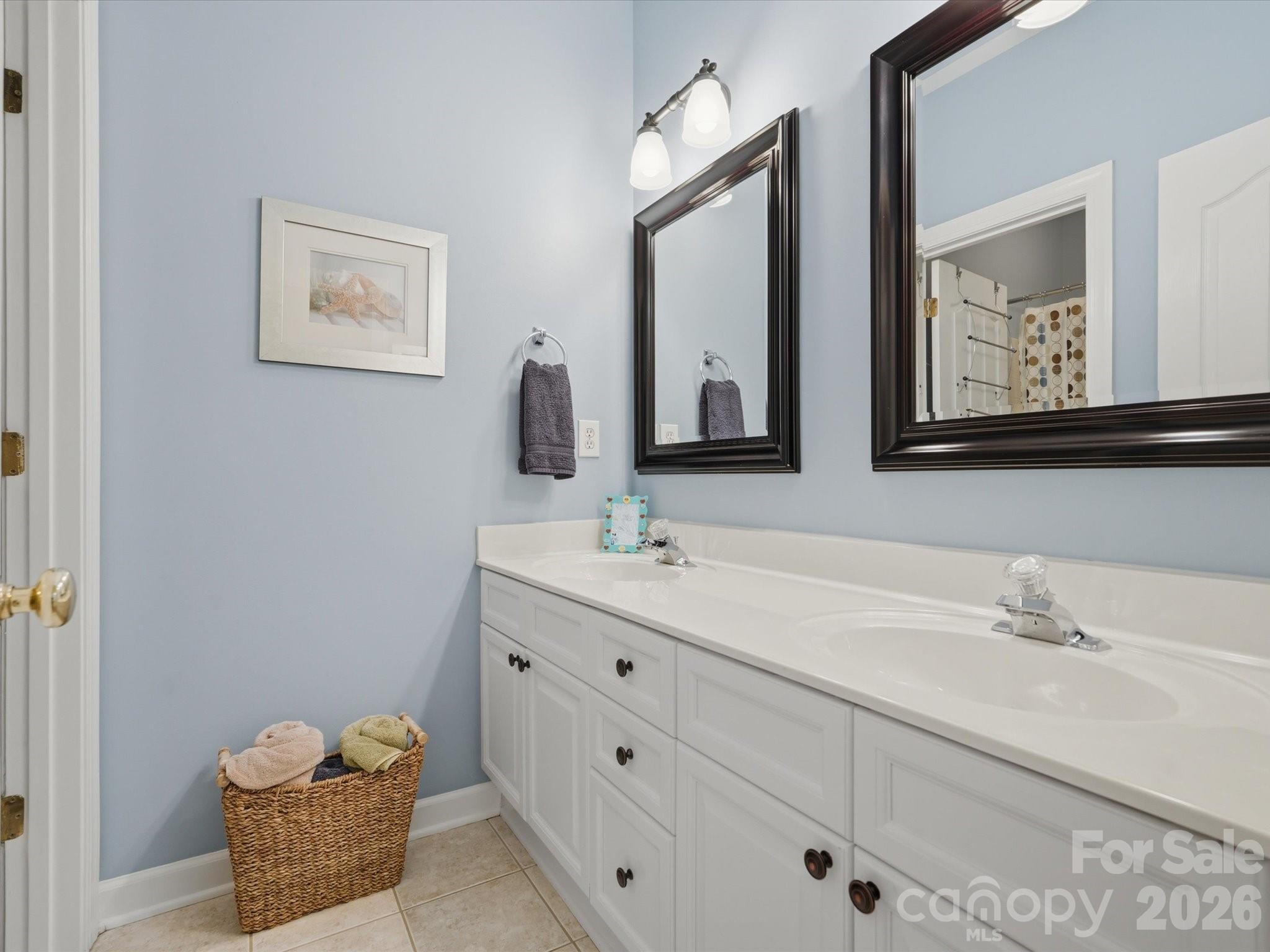 3427 Twelve Oaks Place — Charlotte
