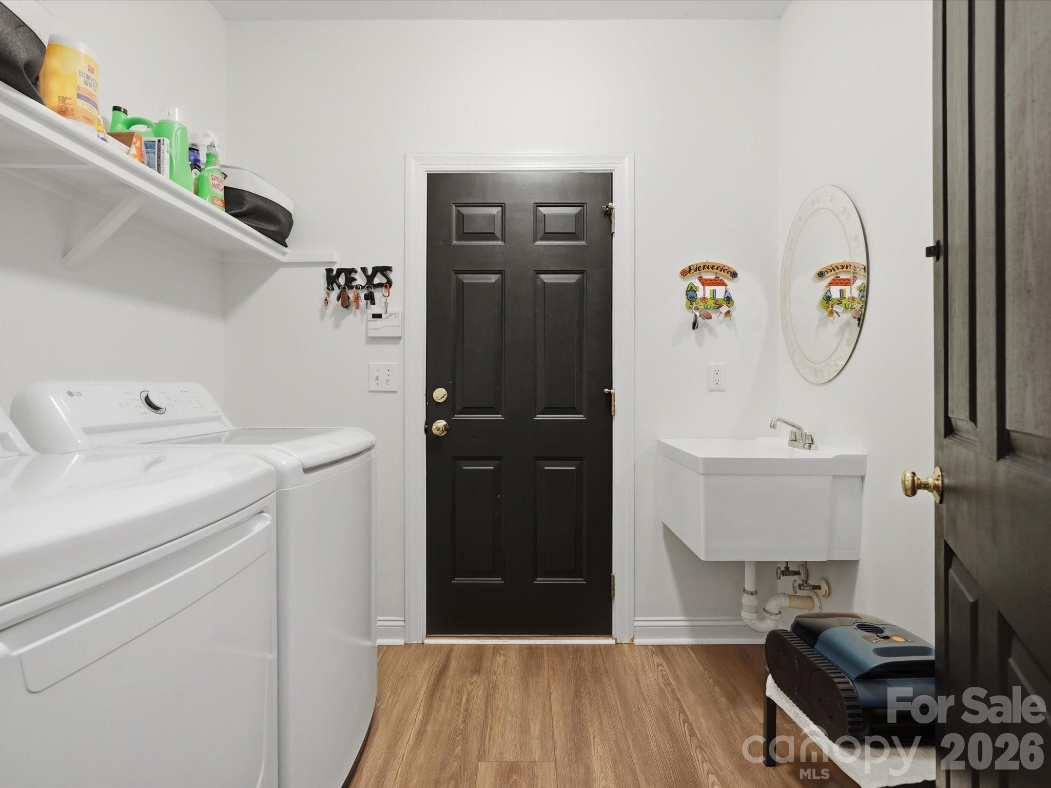 3427 Twelve Oaks Place — Charlotte