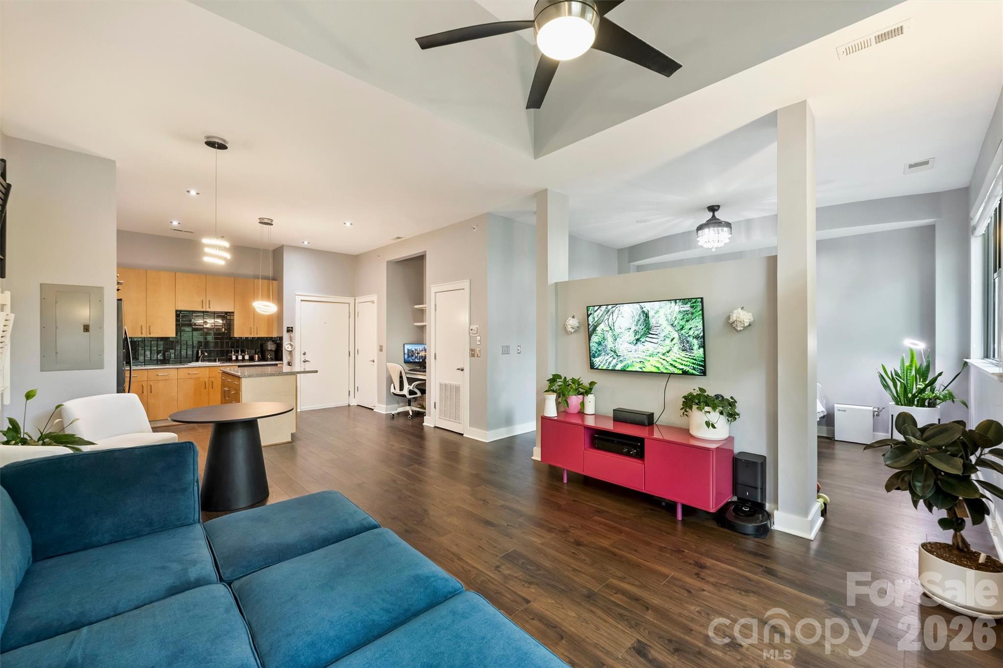694 N Davidson Street — Charlotte
