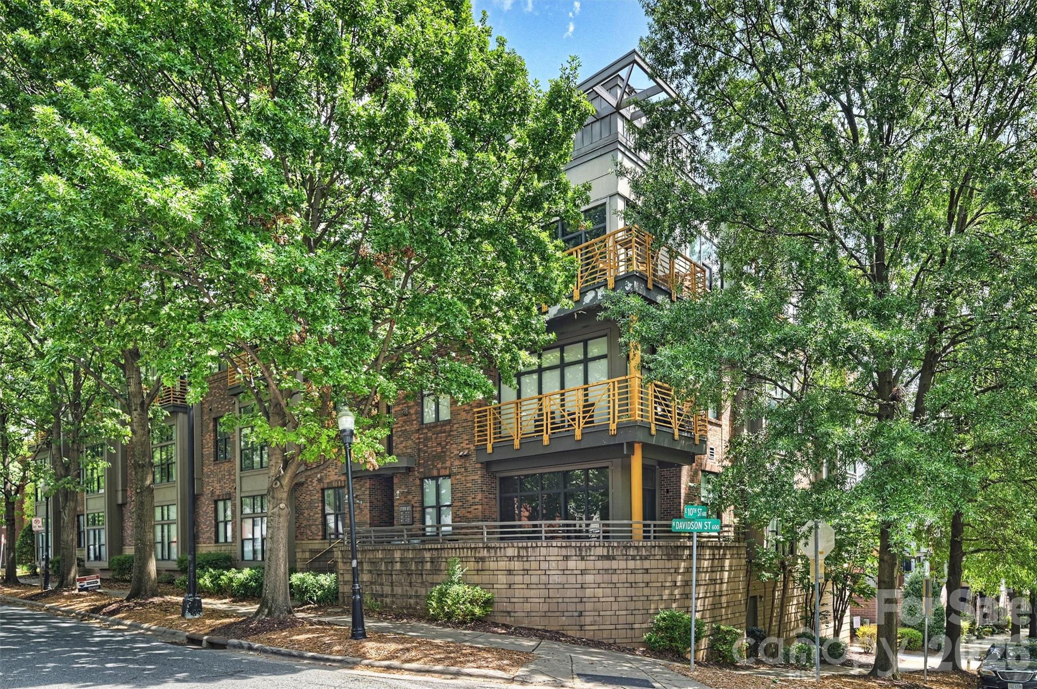694 N Davidson Street — Charlotte