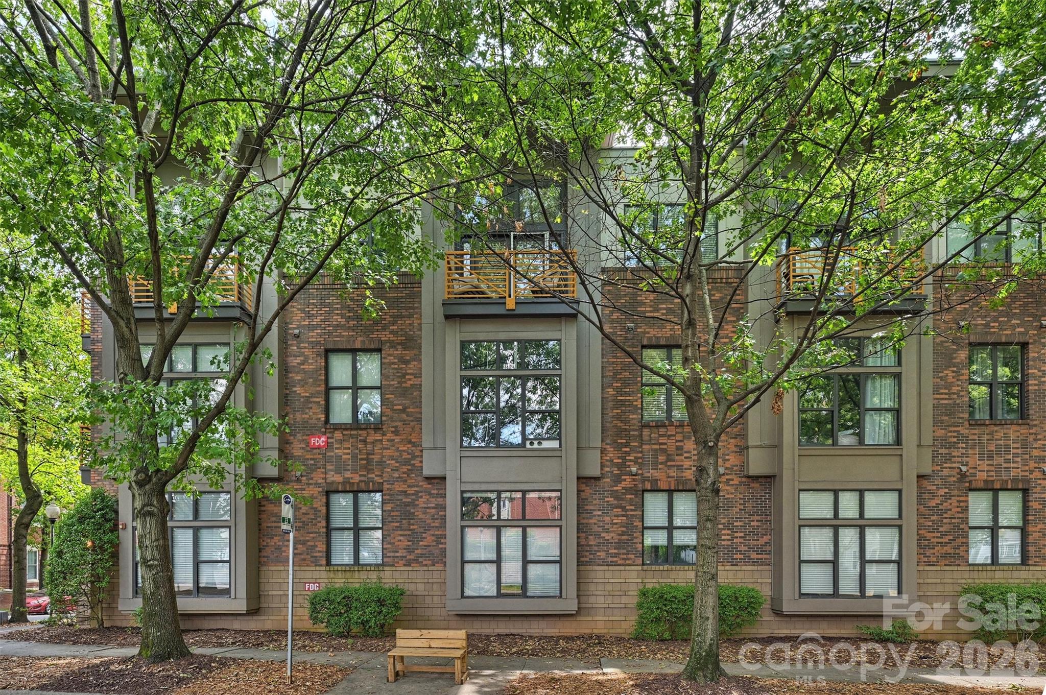 694 N Davidson Street — Charlotte