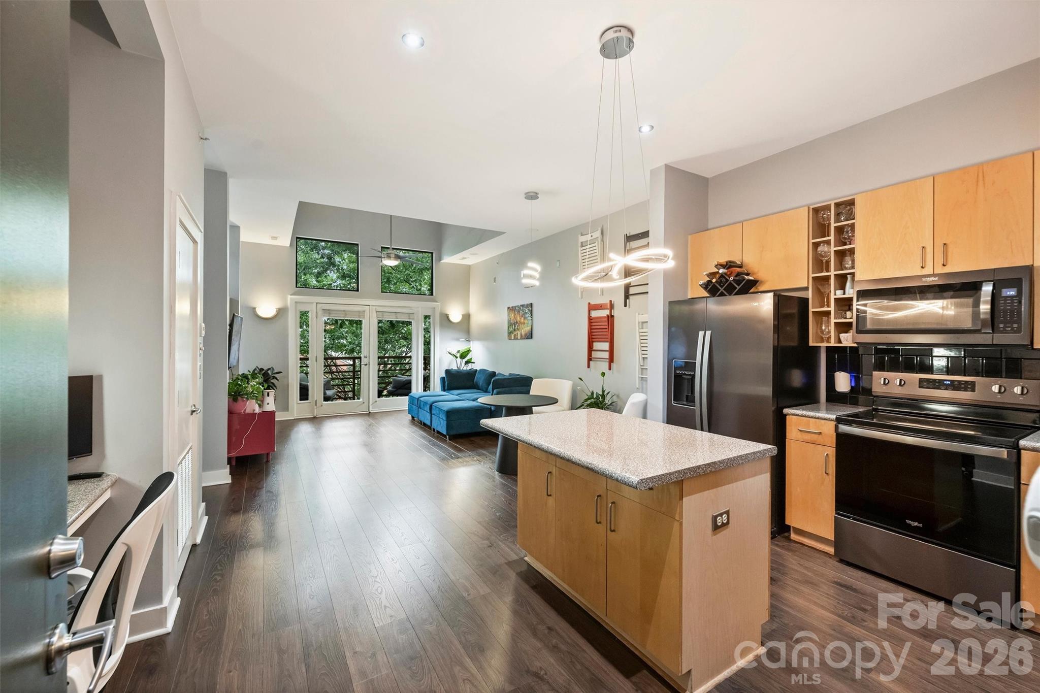 694 N Davidson Street — Charlotte