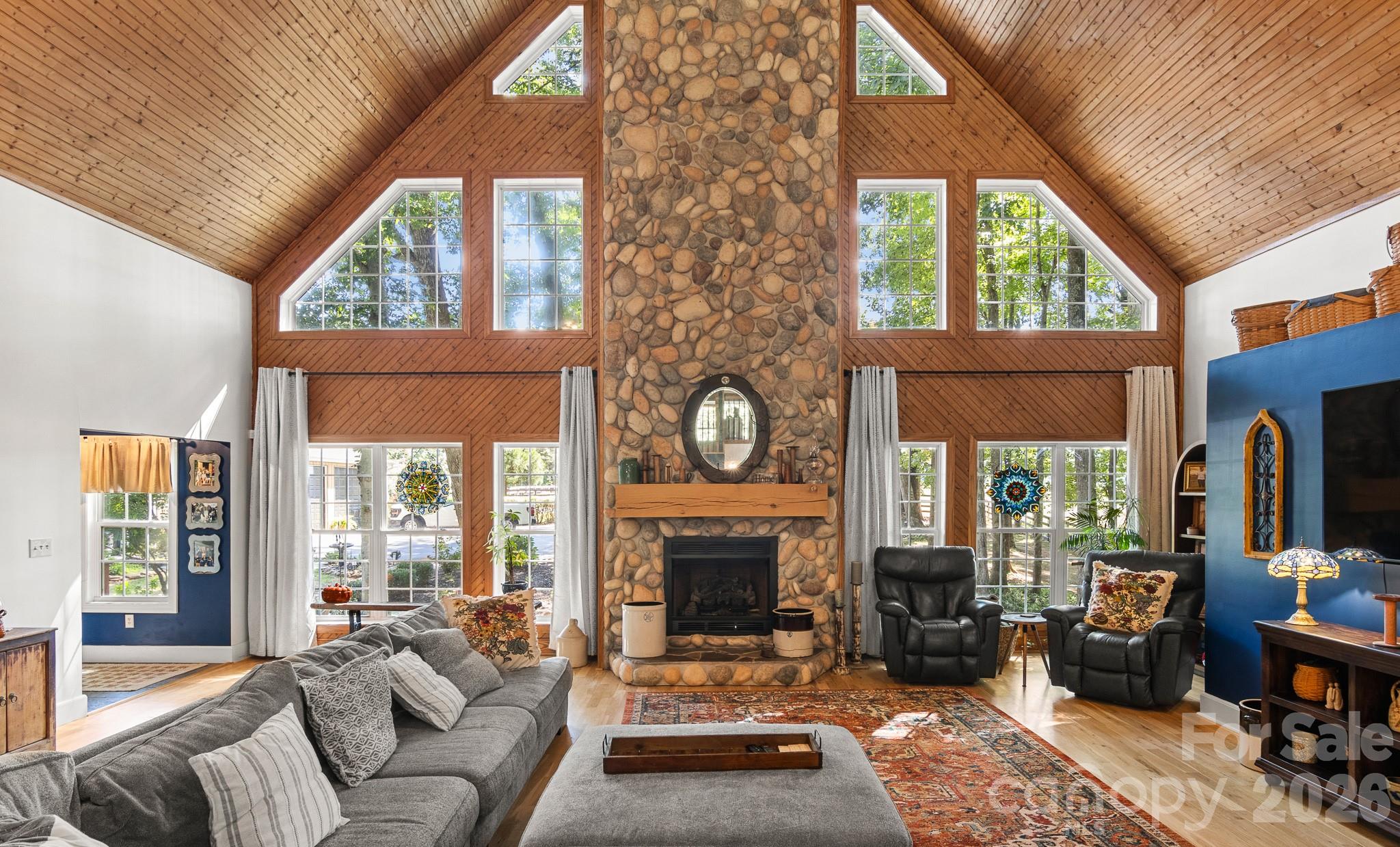 613 Perry Road — Troutman