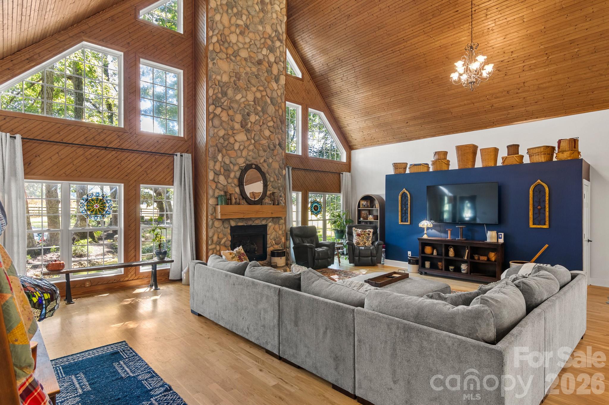 613 Perry Road — Troutman