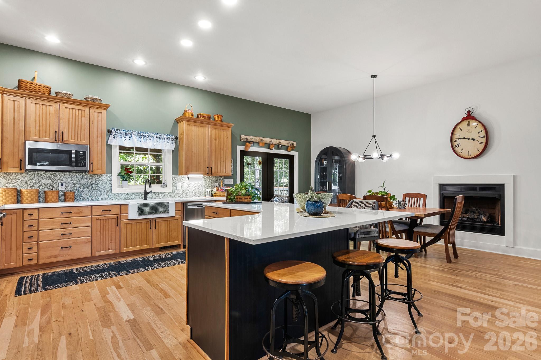 613 Perry Road — Troutman