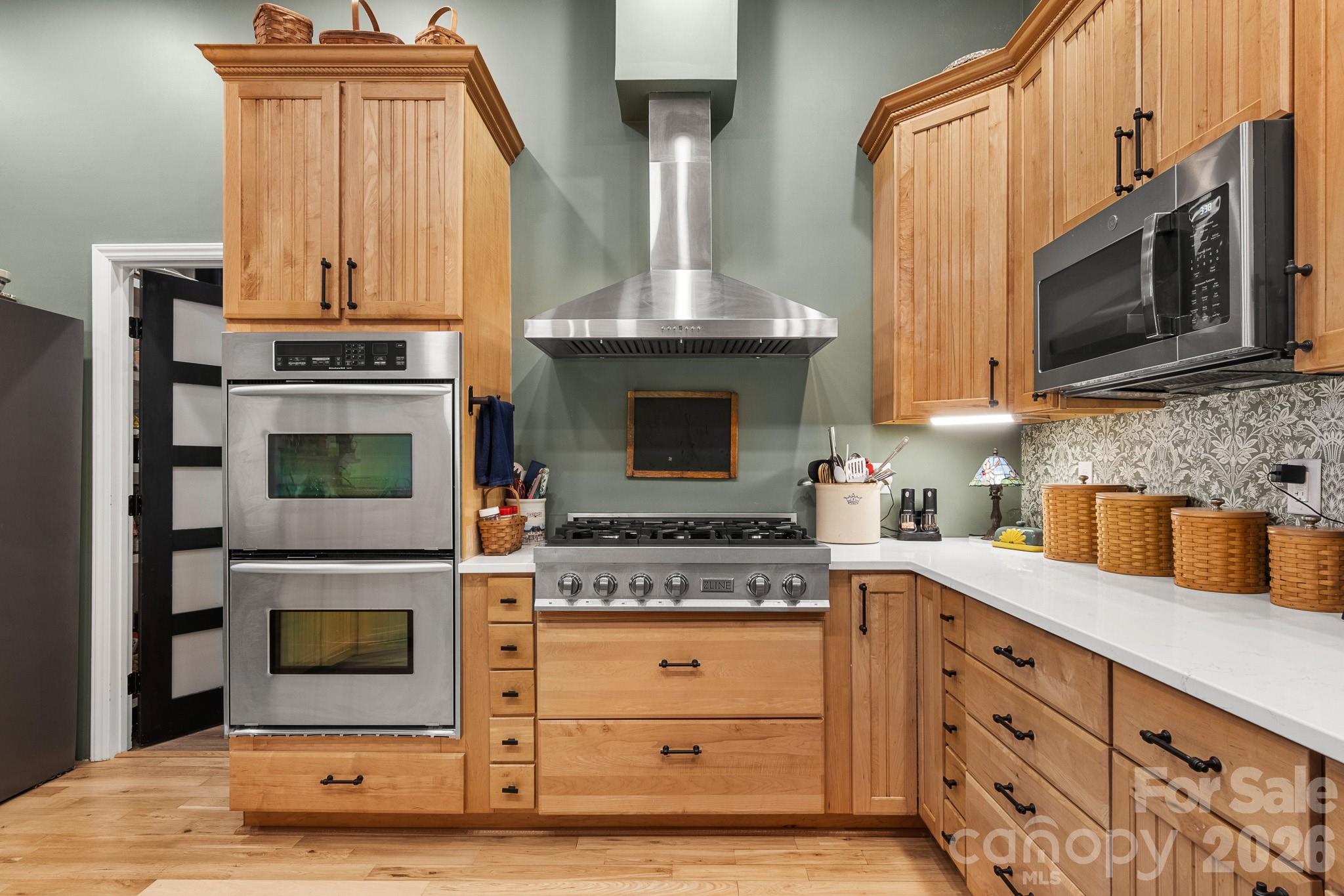 613 Perry Road — Troutman