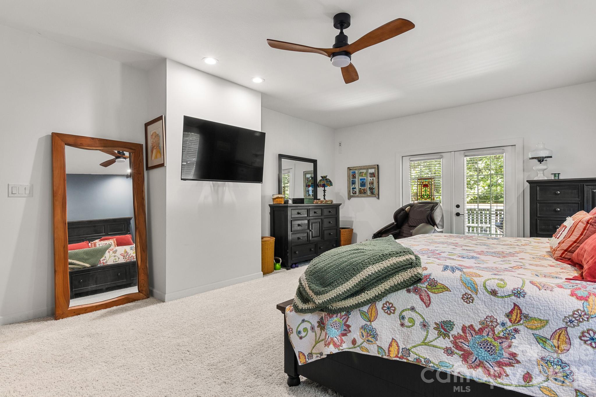 613 Perry Road — Troutman