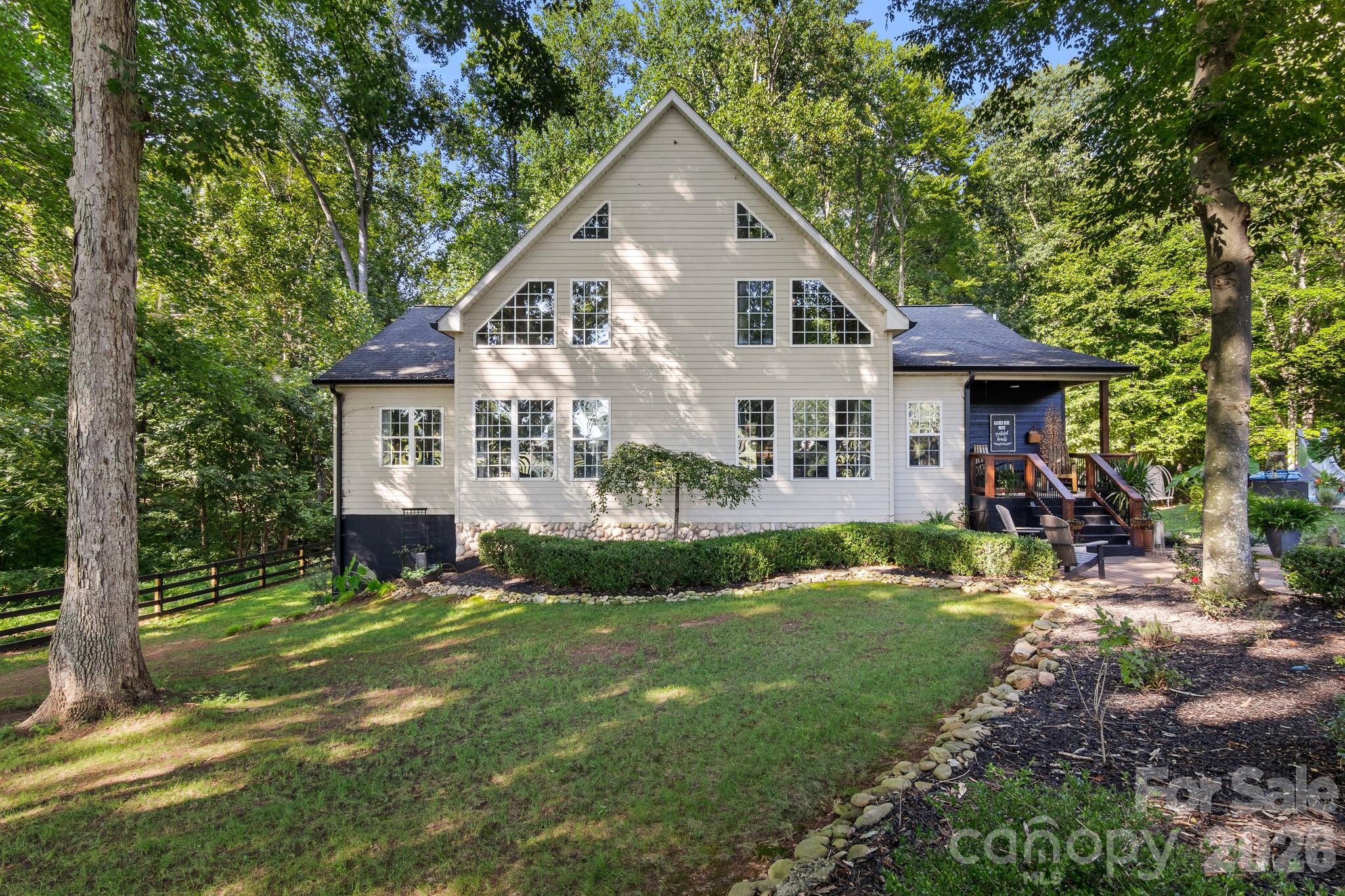 613 Perry Road — Troutman
