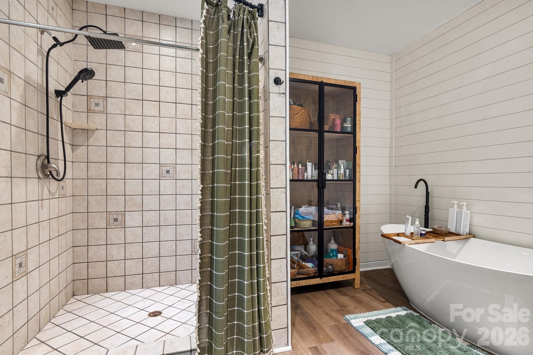 613 Perry Road — Troutman