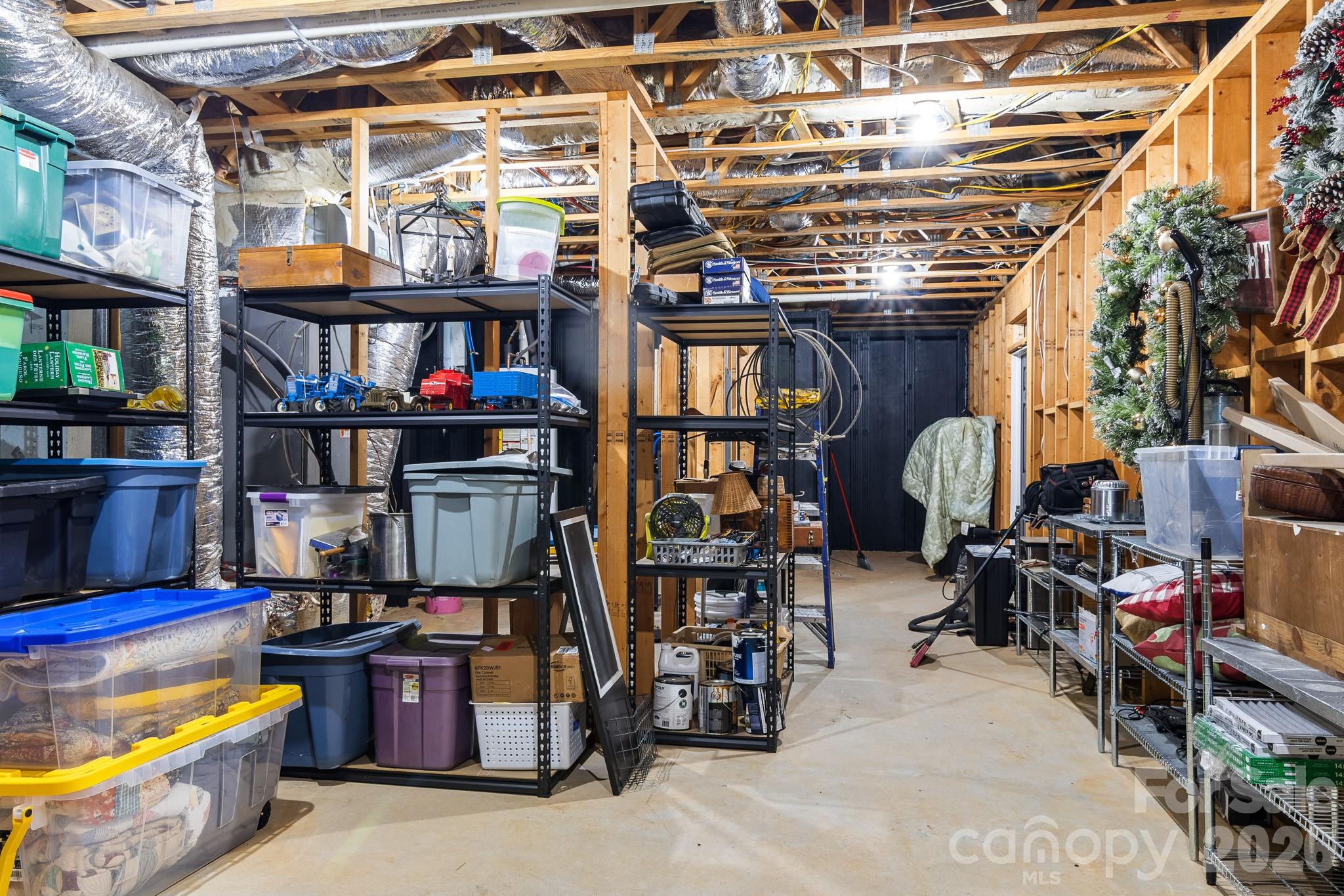 613 Perry Road — Troutman