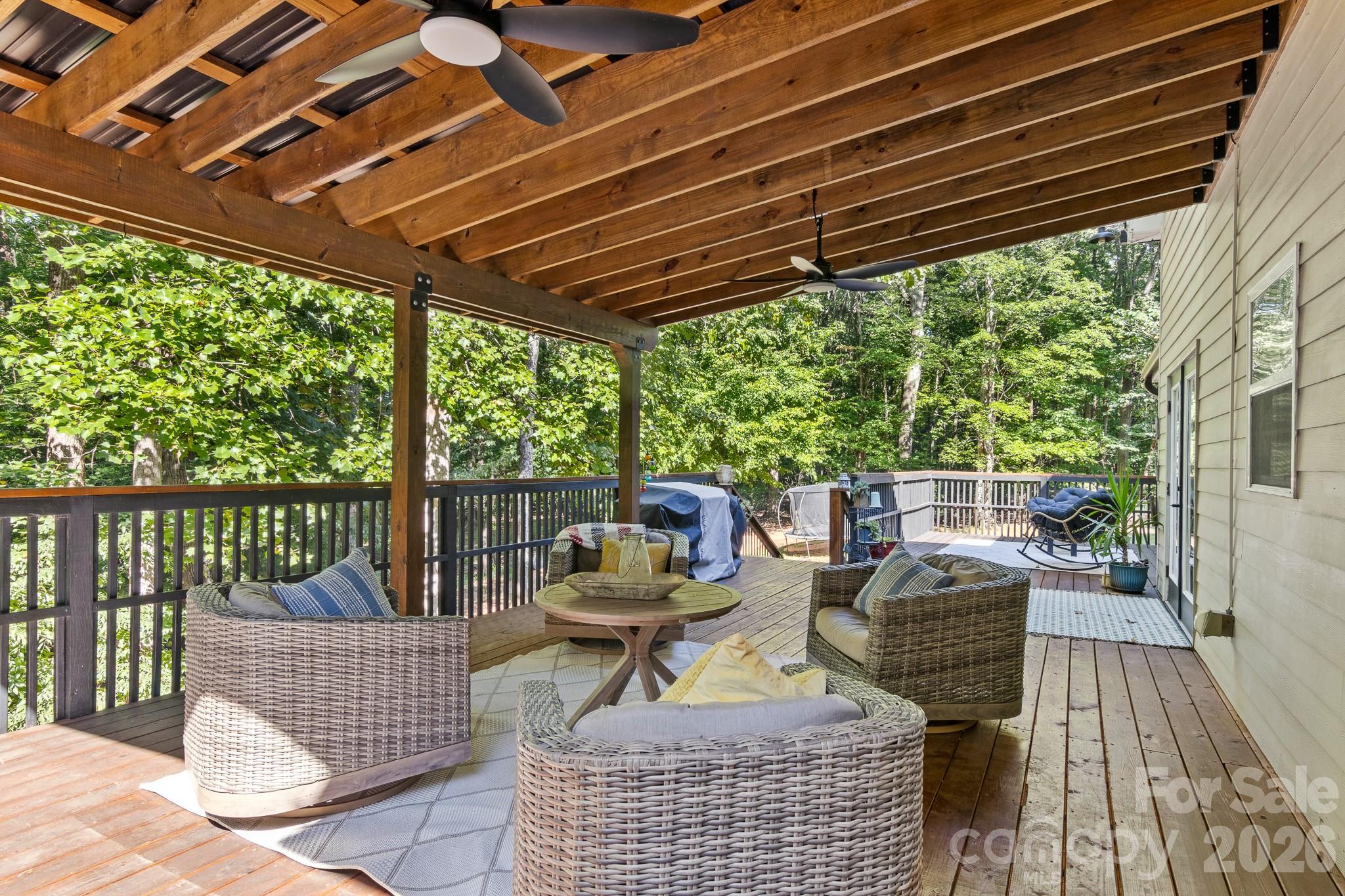 613 Perry Road — Troutman