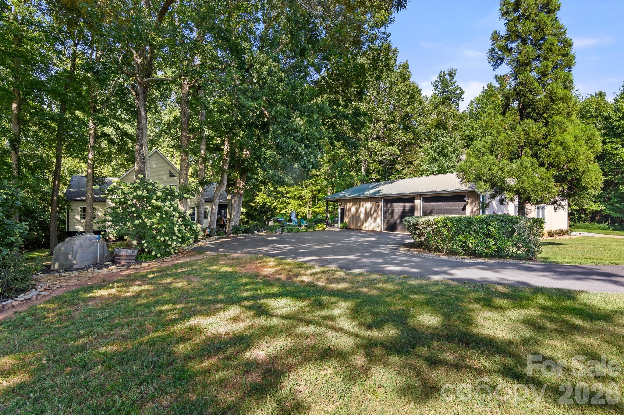 613 Perry Road — Troutman