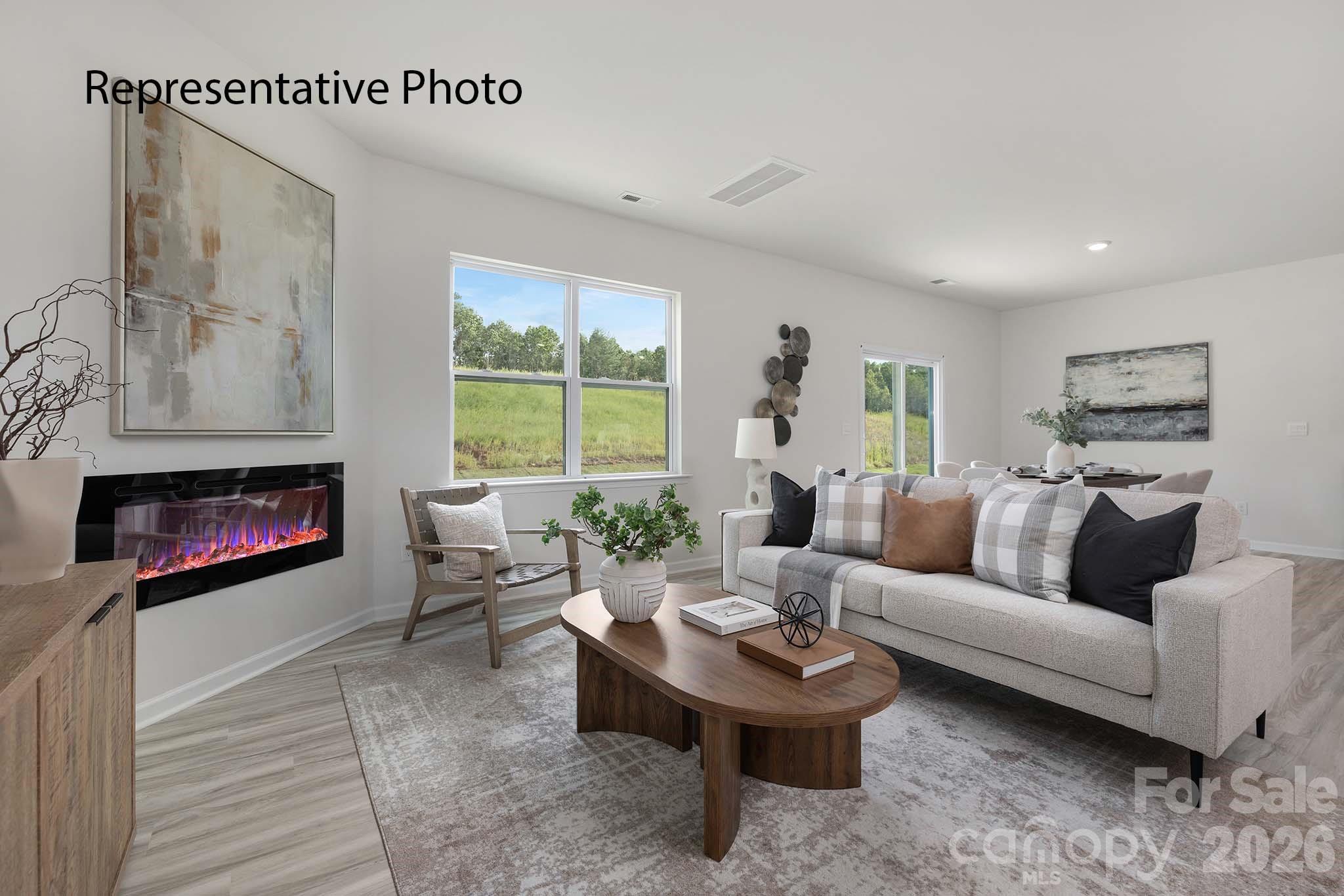 1417 Avila Street — Hickory