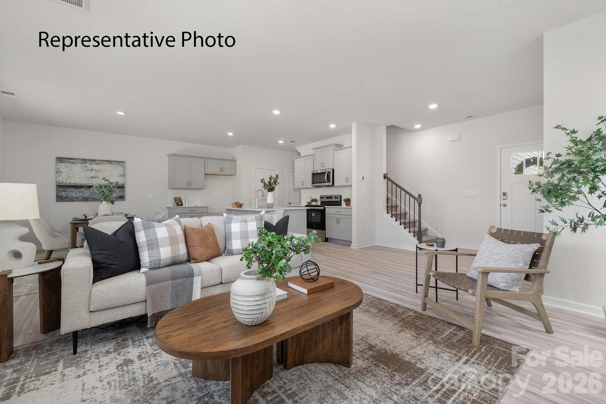 1417 Avila Street — Hickory