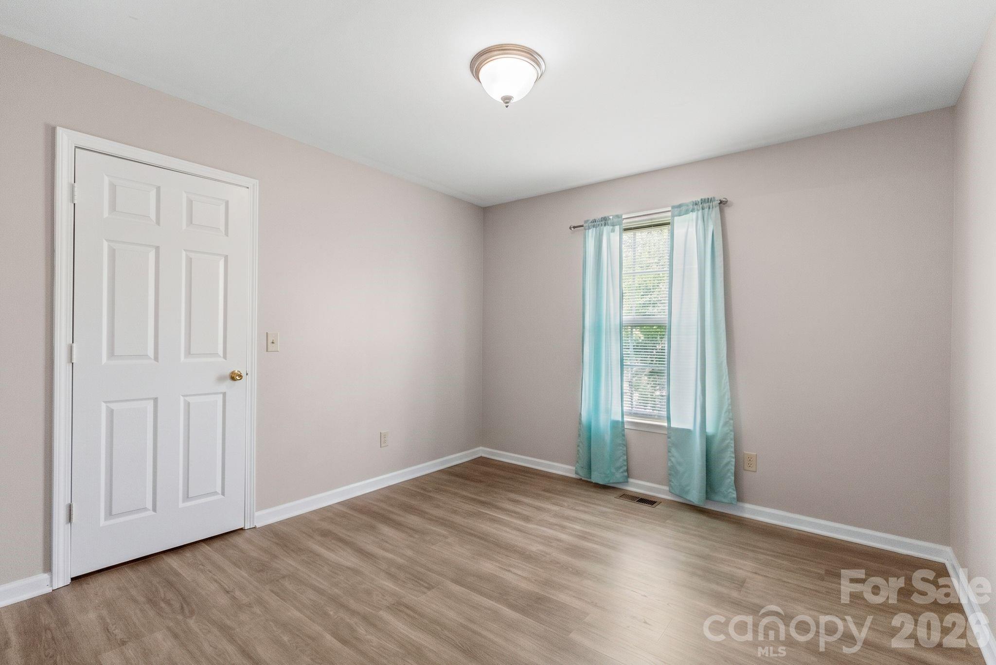 206 Oakland Avenue — Greer