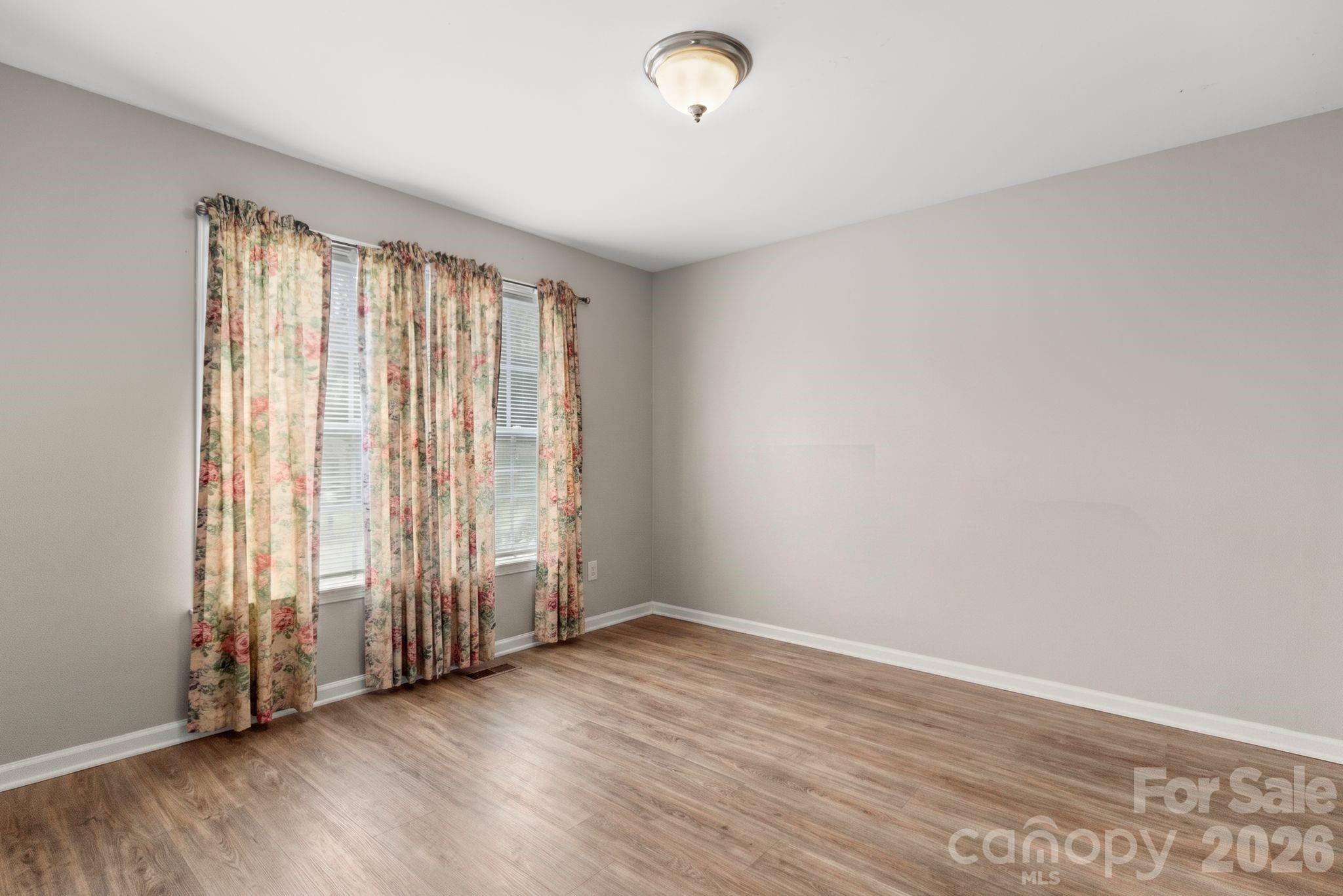 206 Oakland Avenue — Greer