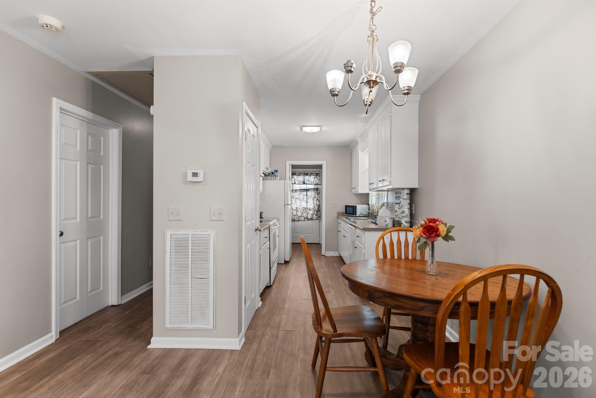 206 Oakland Avenue — Greer