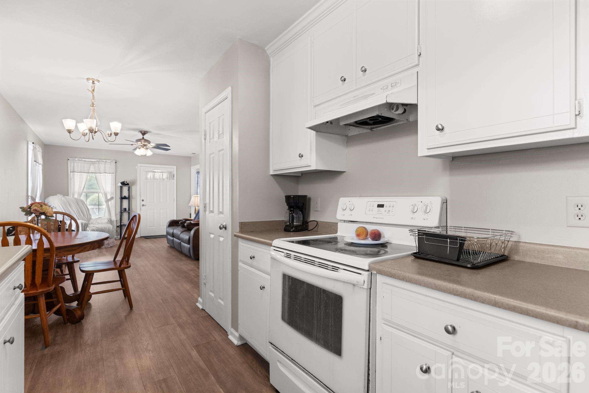 206 Oakland Avenue — Greer