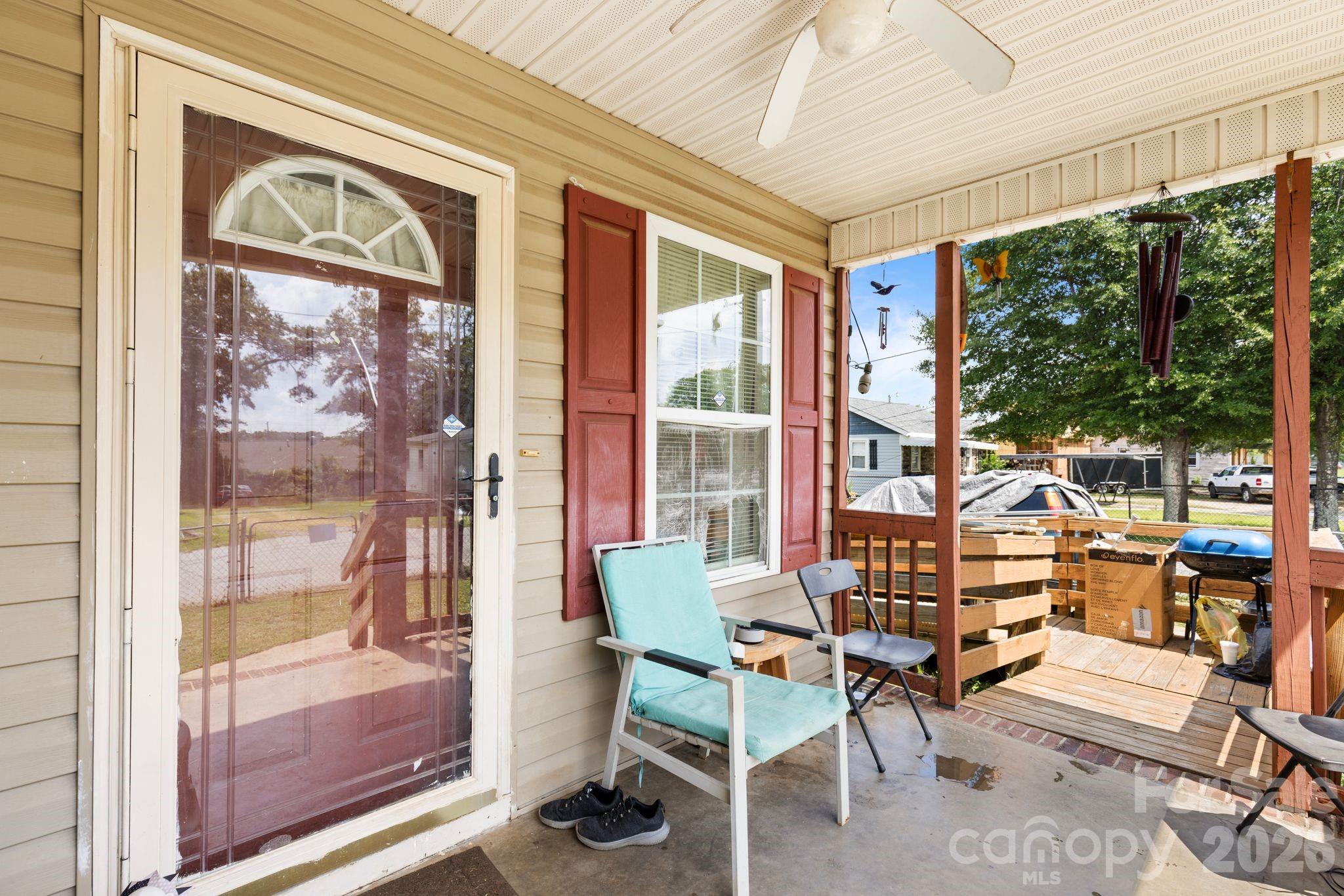 206 Oakland Avenue — Greer