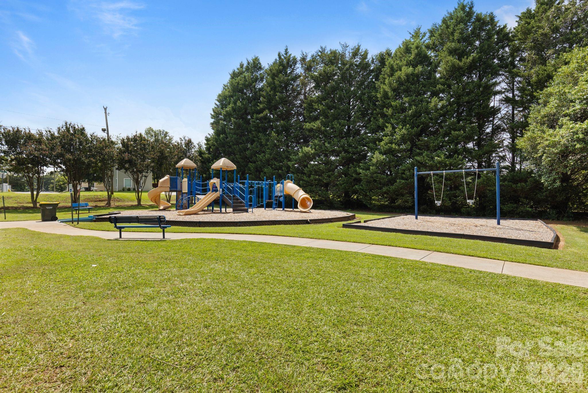 206 Oakland Avenue — Greer