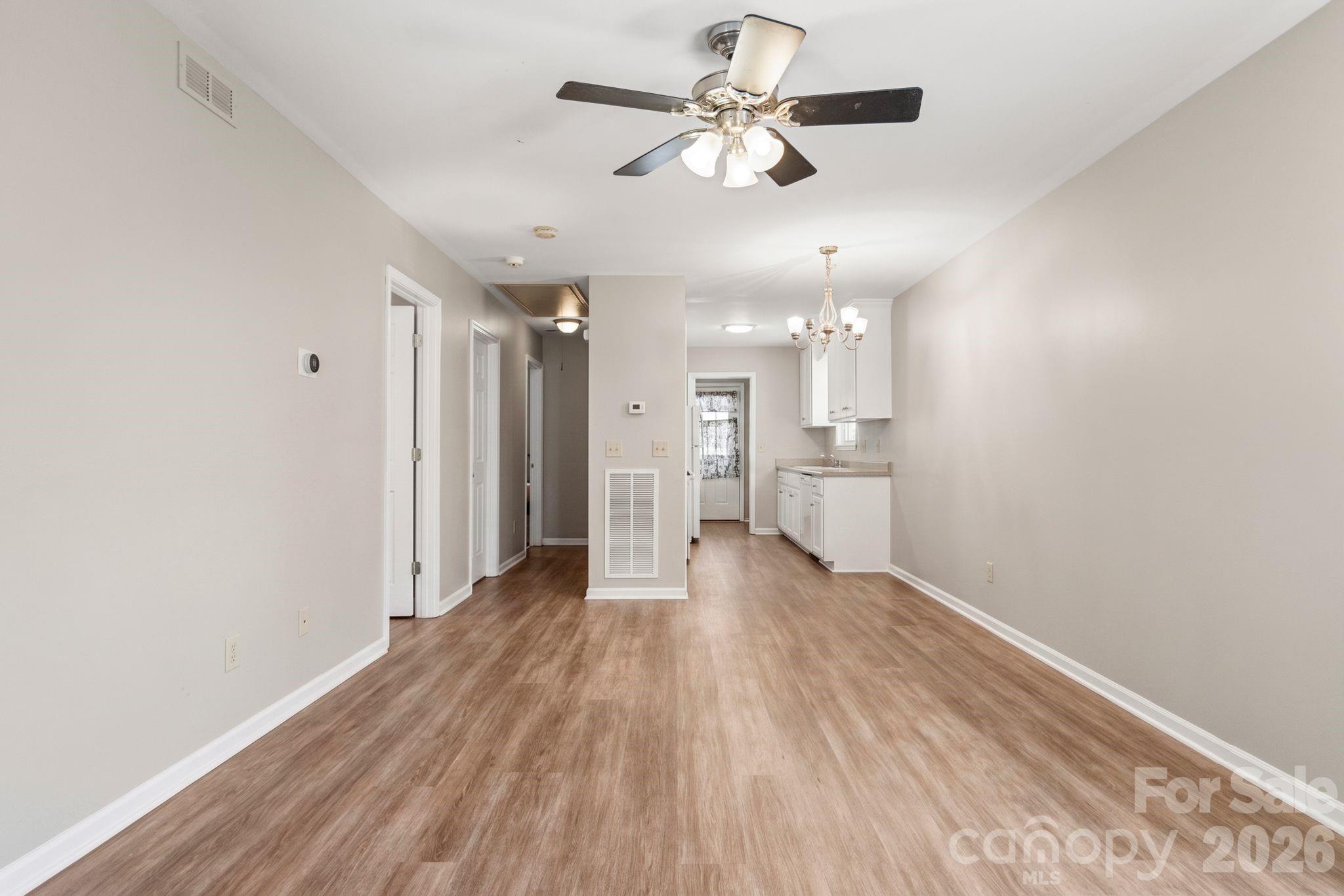 206 Oakland Avenue — Greer