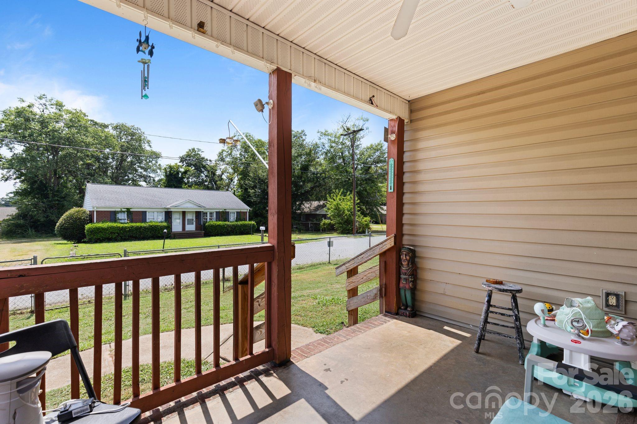 206 Oakland Avenue — Greer