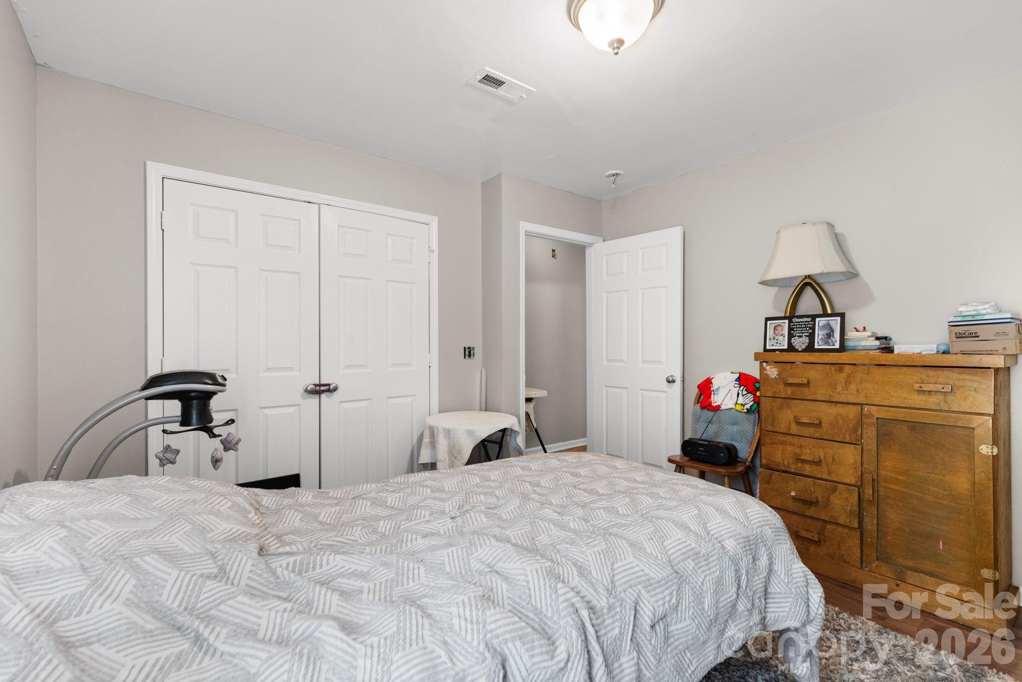 206 Oakland Avenue — Greer