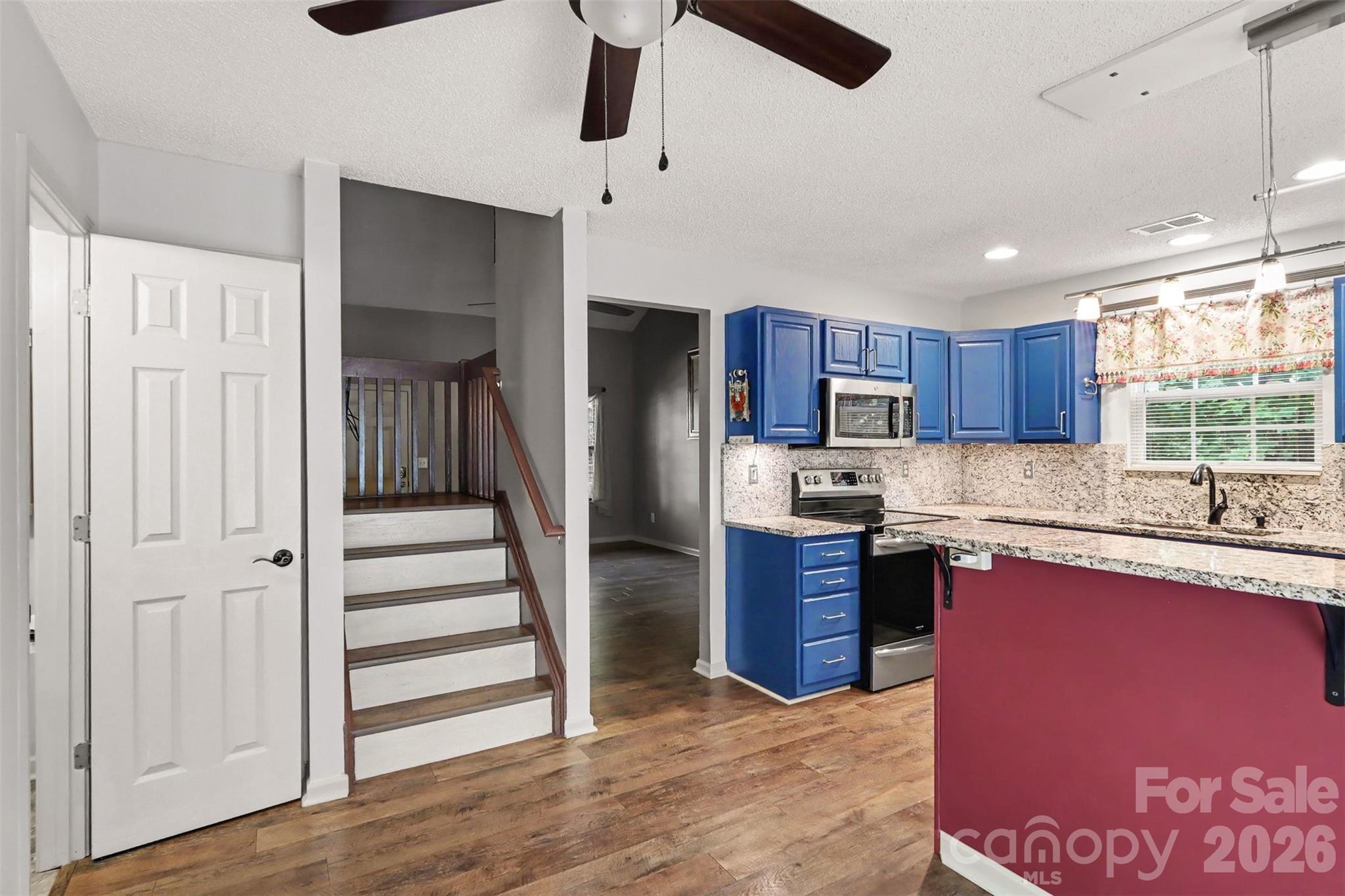 10150 Frosty Lane — Charlotte