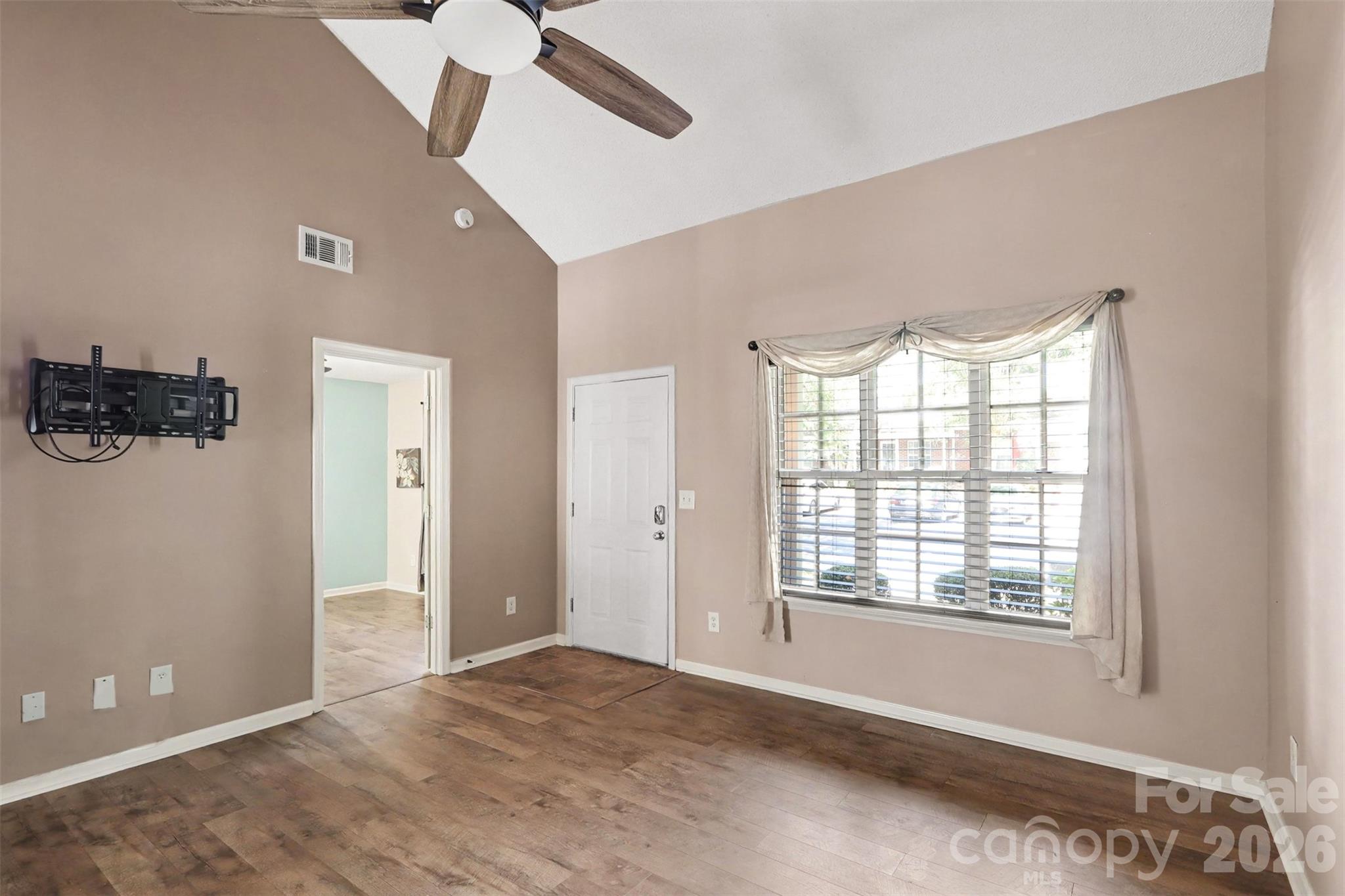 10150 Frosty Lane — Charlotte