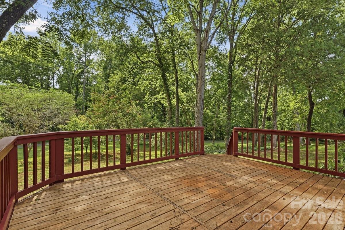 326 Vista Grande Circle — Charlotte