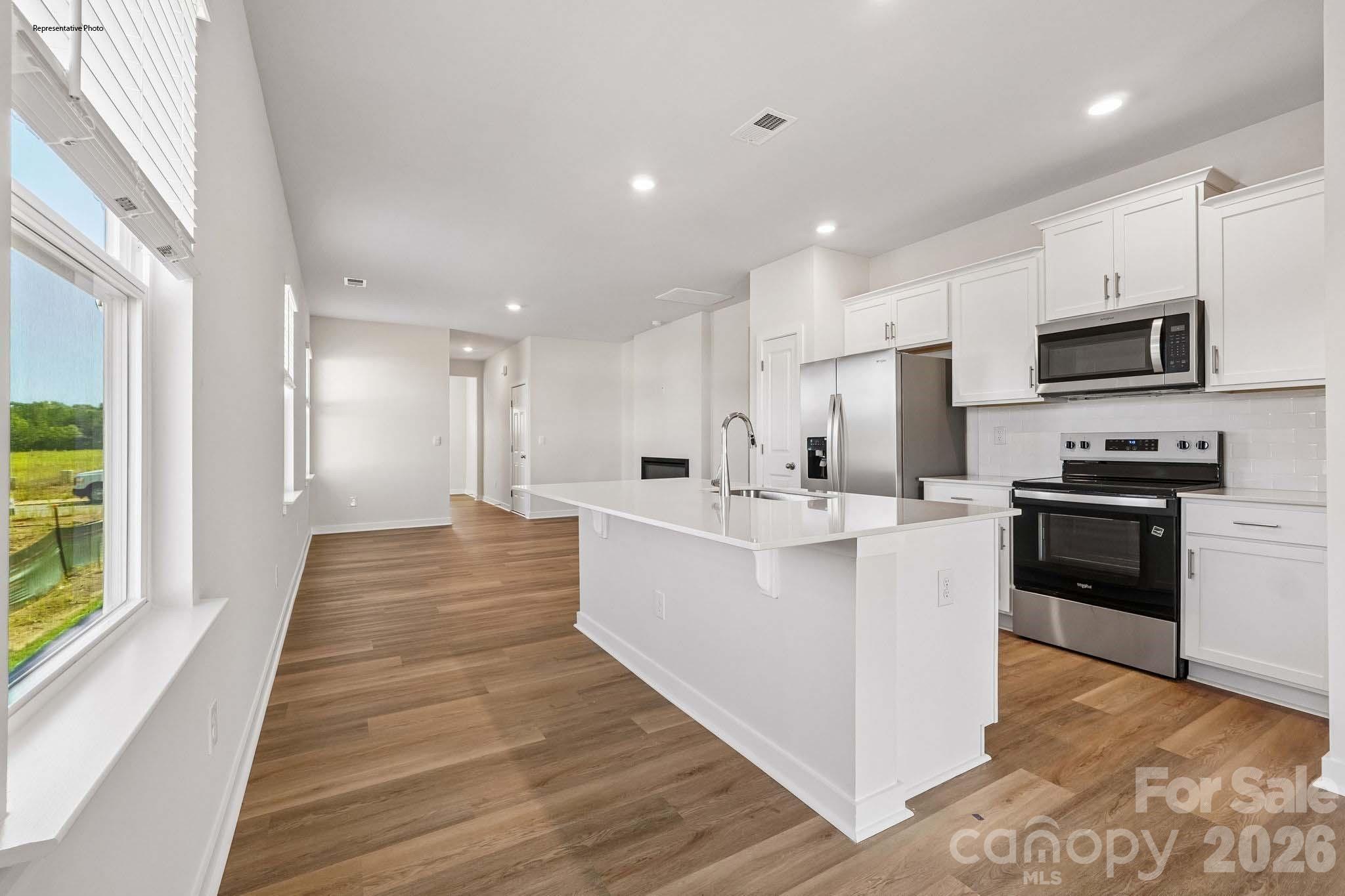 1413 Avila Street — Hickory