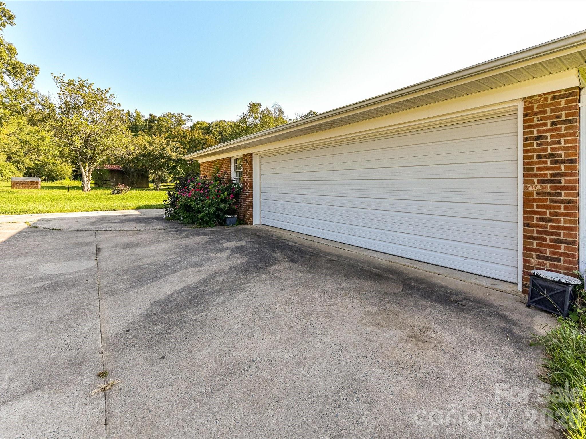3320 Goldmine Road — Monroe