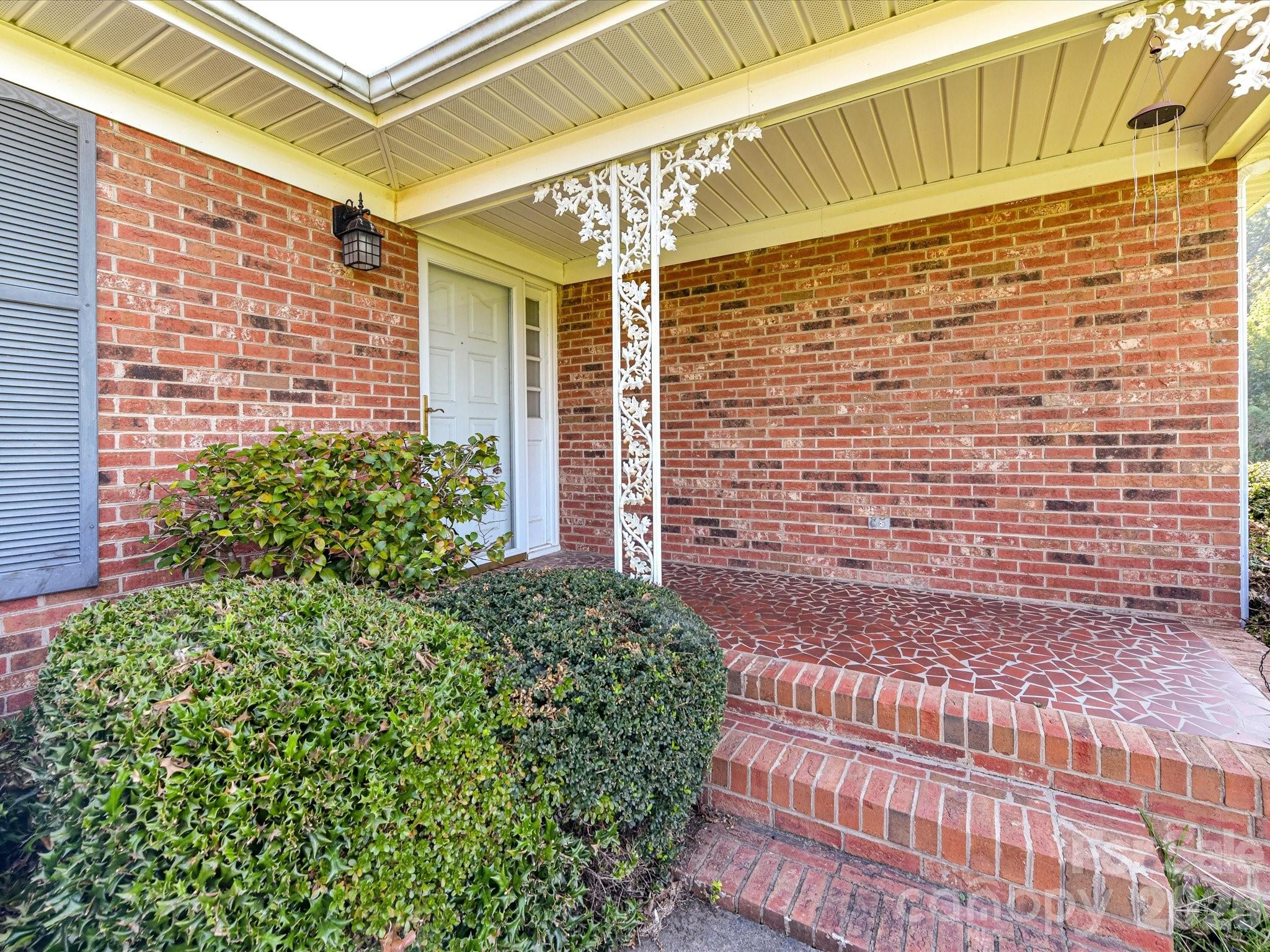 3320 Goldmine Road — Monroe