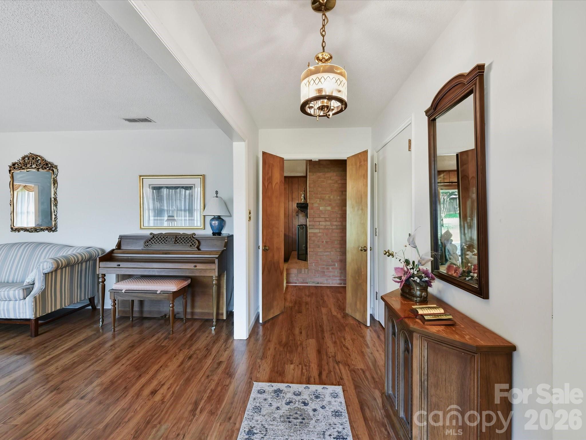 3320 Goldmine Road — Monroe