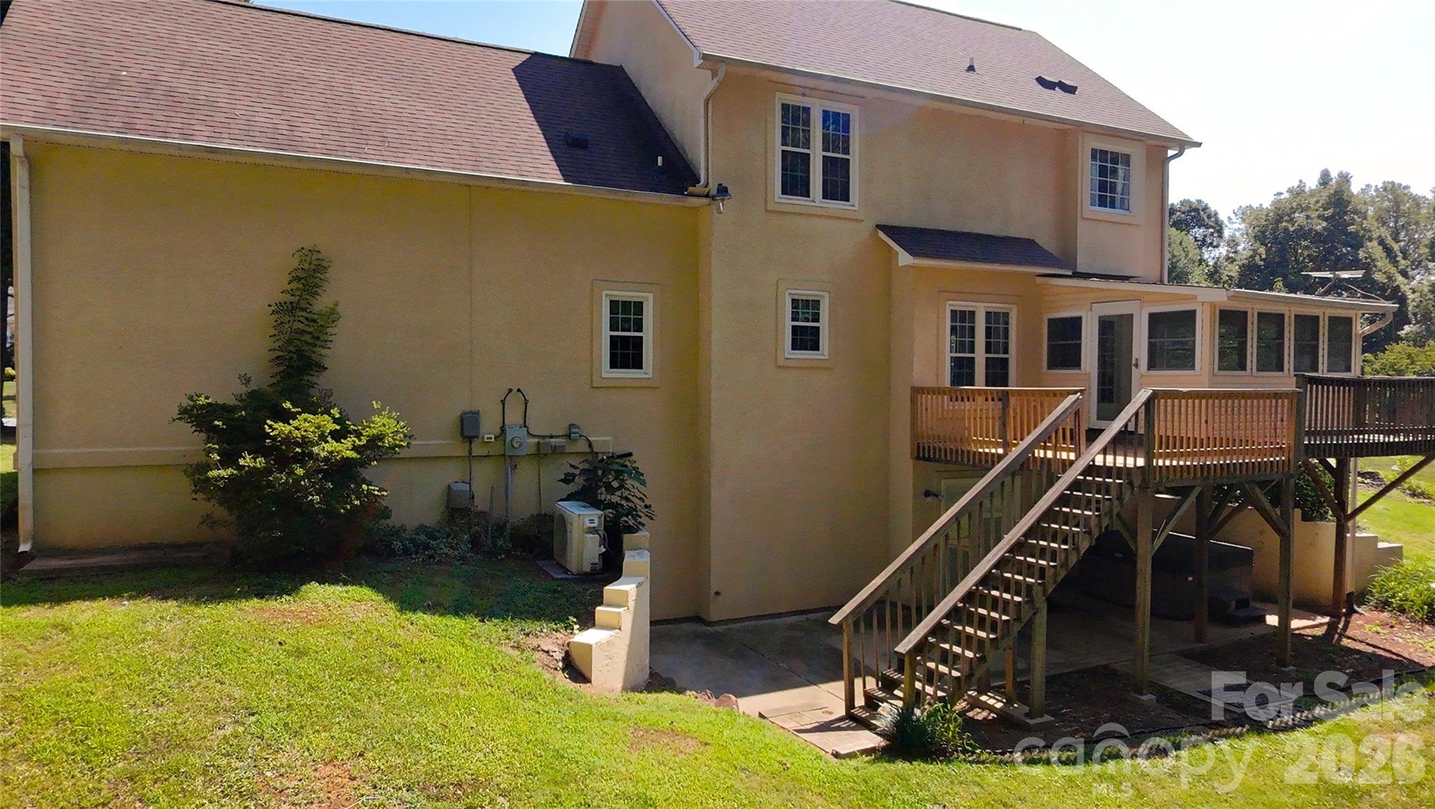7605 Keating Drive — Oak Ridge