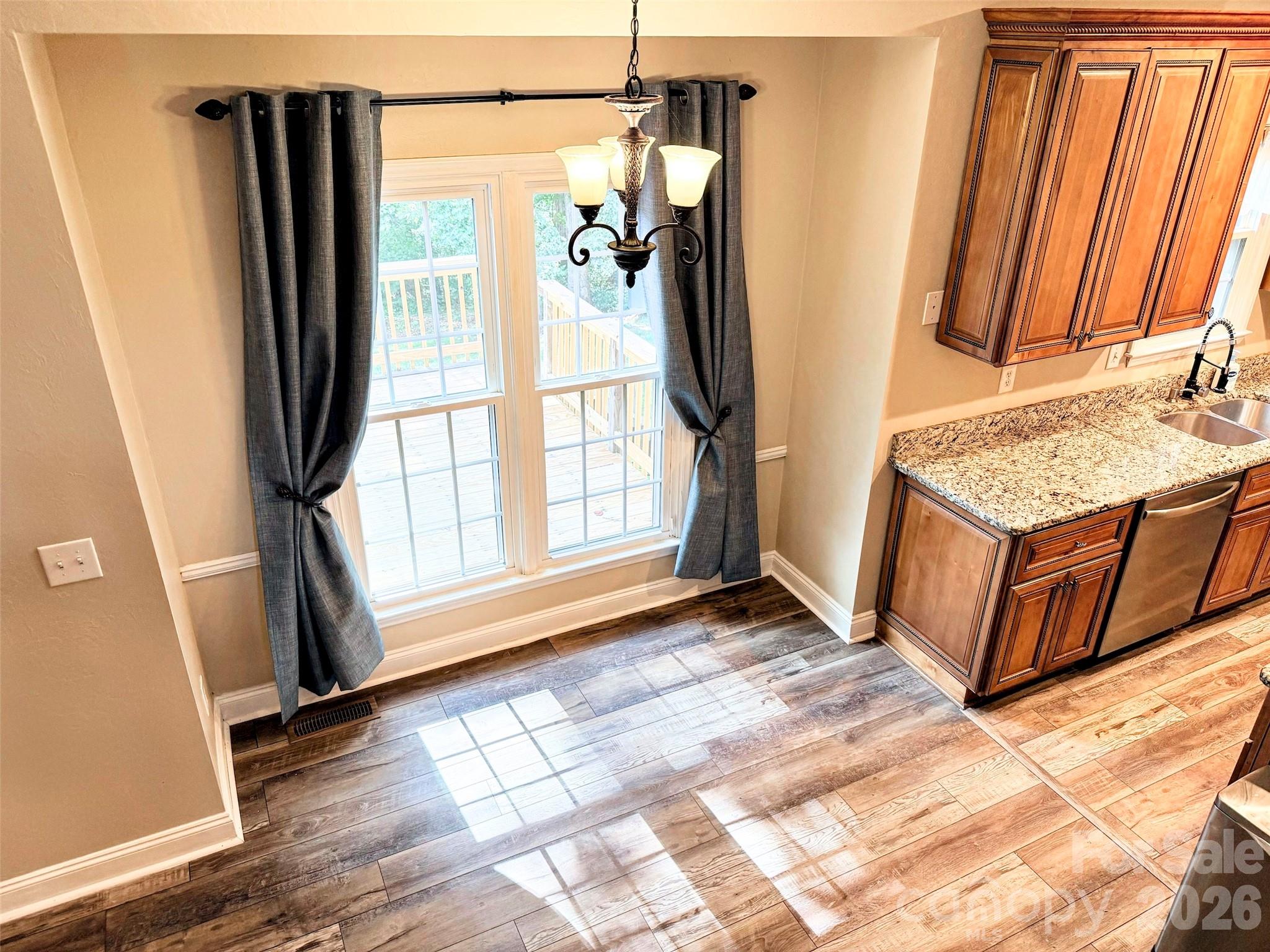 7605 Keating Drive — Oak Ridge
